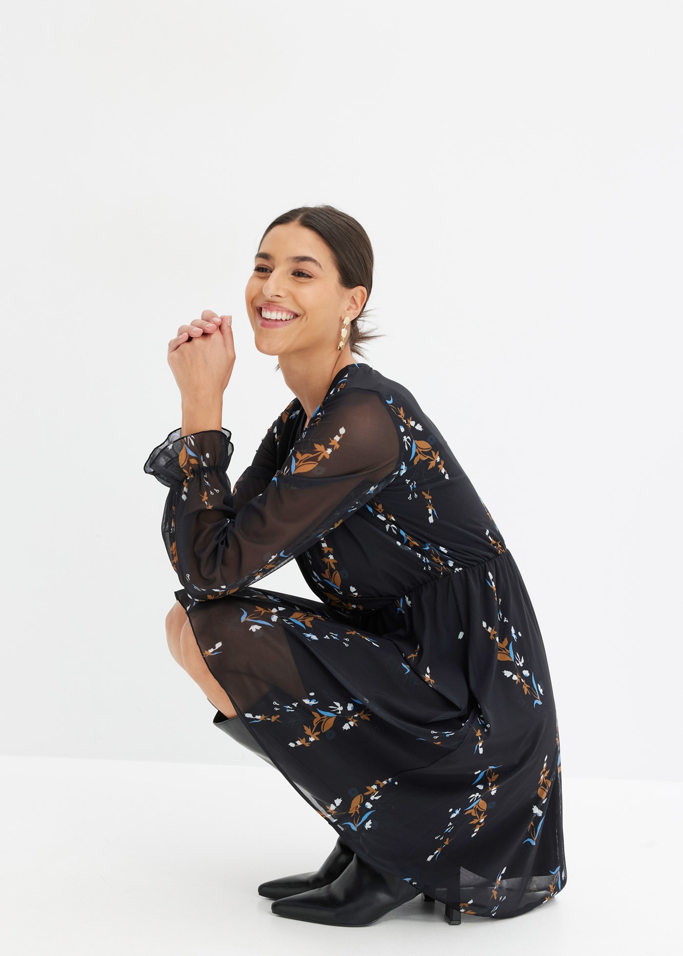 bonprix Minikleid mit langem Arm, aus Polyester und Elasthan, mit floralem Print