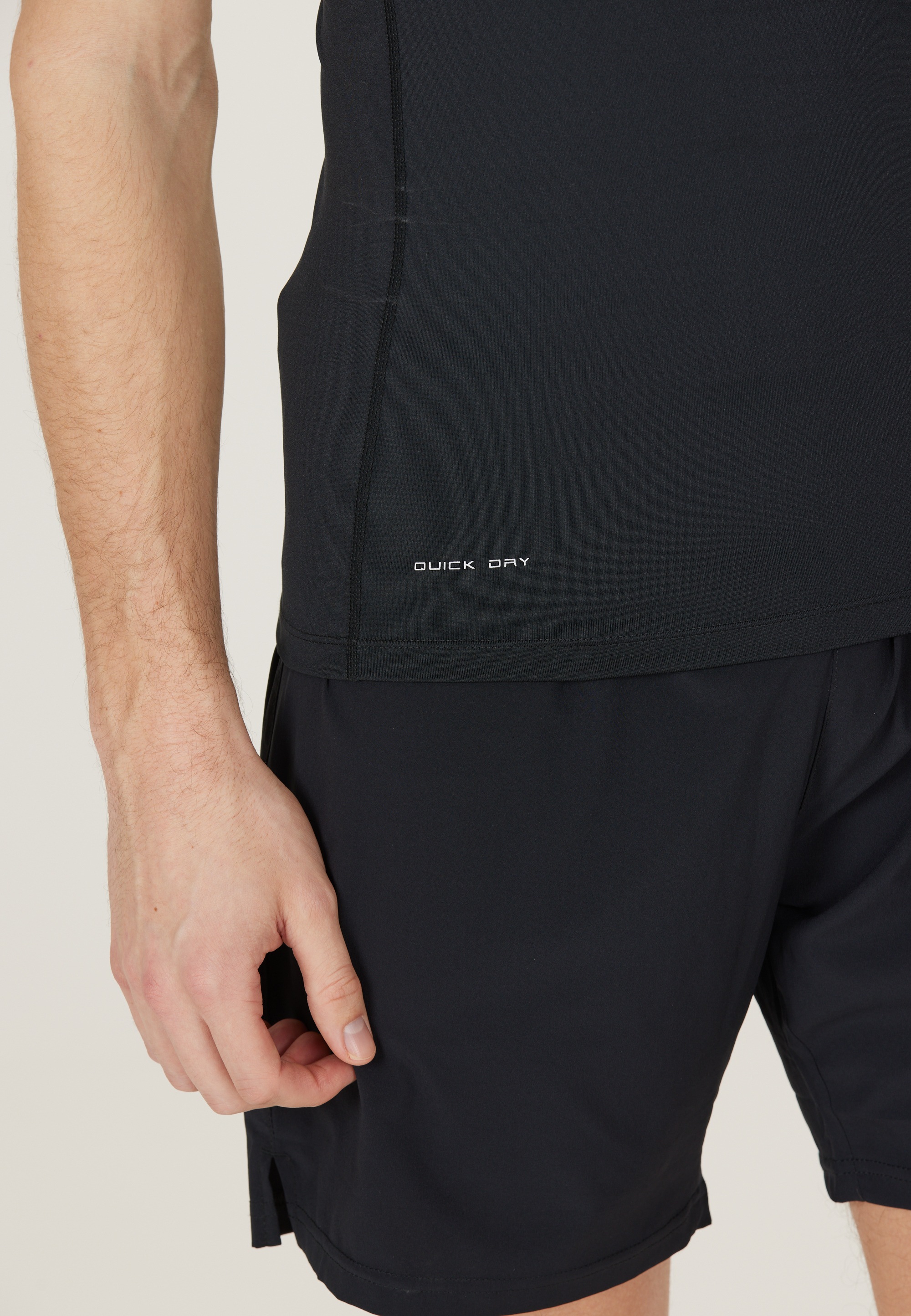 ENDURANCE Funktionsshirt »Lebay«, mit atmungsaktiver und schnelltrocknender Funktion