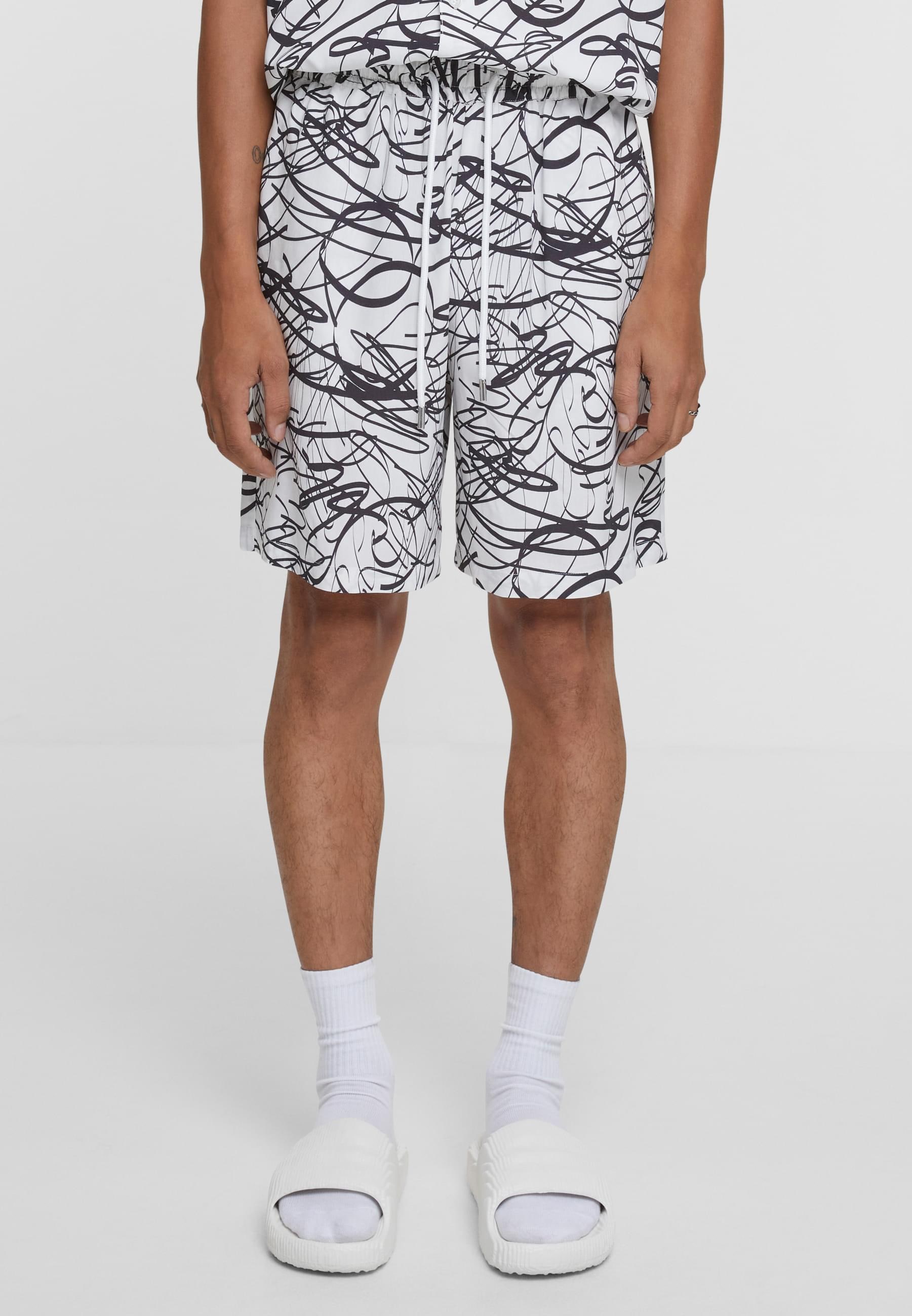 URBAN CLASSICS Stoffhose »Urban Classics Herren Viscose AOP Resort Shorts«, (1 tlg.)