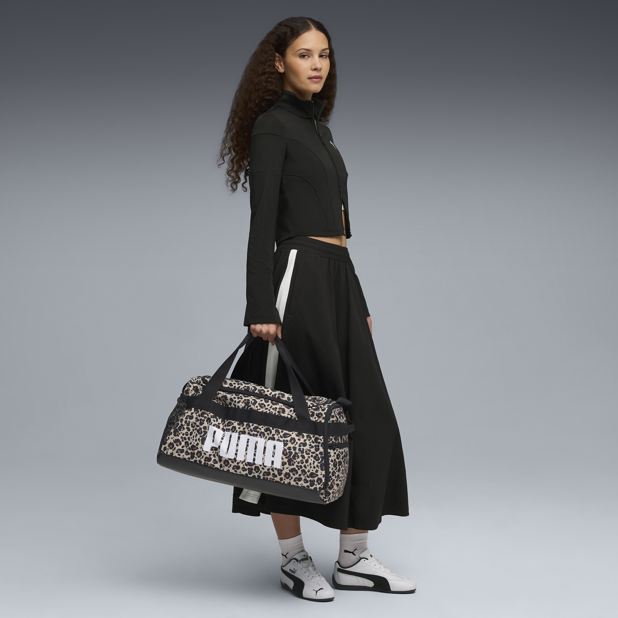 PUMA Sporttasche »Challenger 35L Kleine Sporttasche mit Allover-Print Erwachsene«