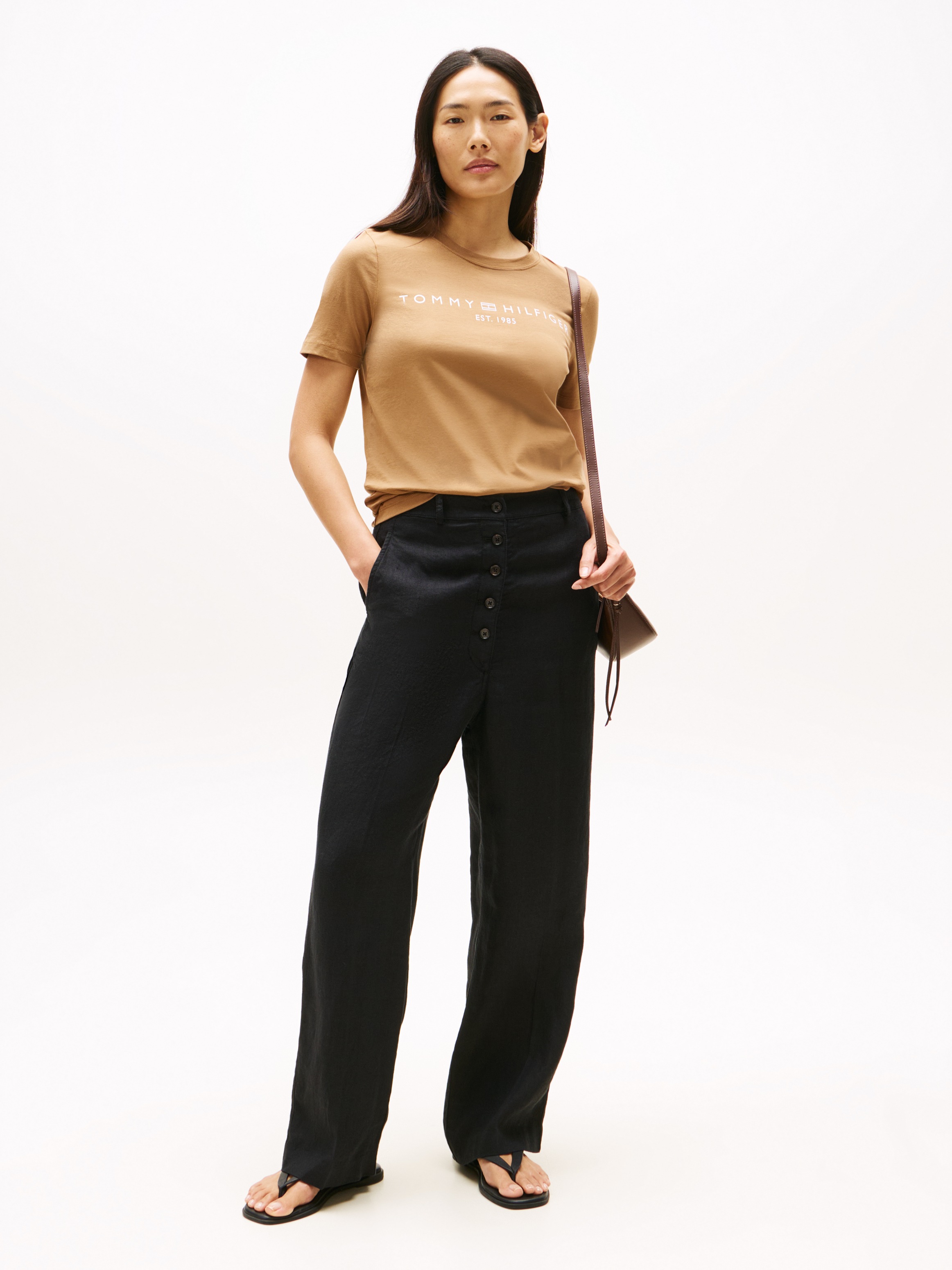 Tommy Hilfiger Kurzarmshirt "REG CORP LOGO C-NK mit Logoschriftzug und Stic günstig online kaufen