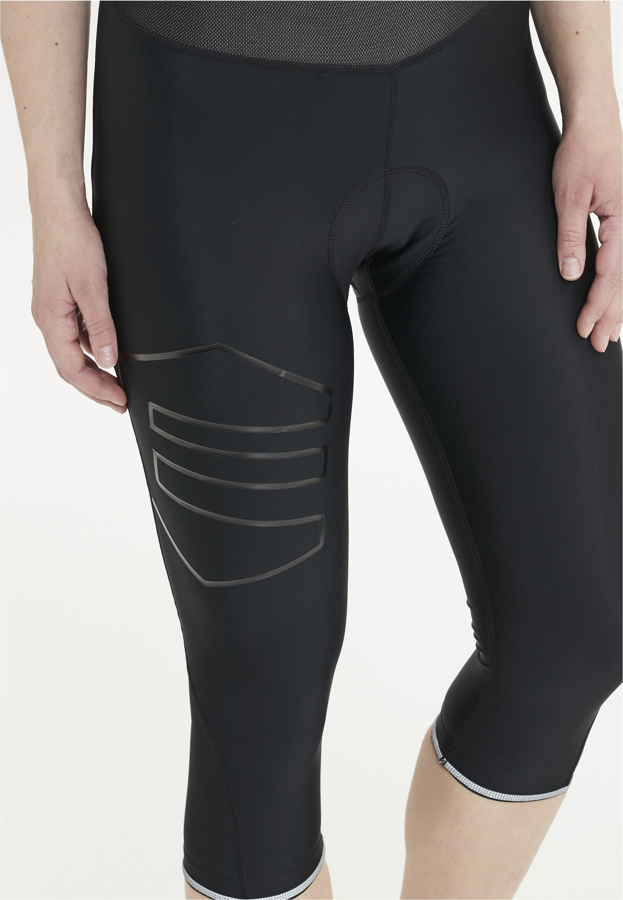 ENDURANCE Radhose »Jayne W 3/4 XQL«, aus hochwertigen Funktionsmaterialien