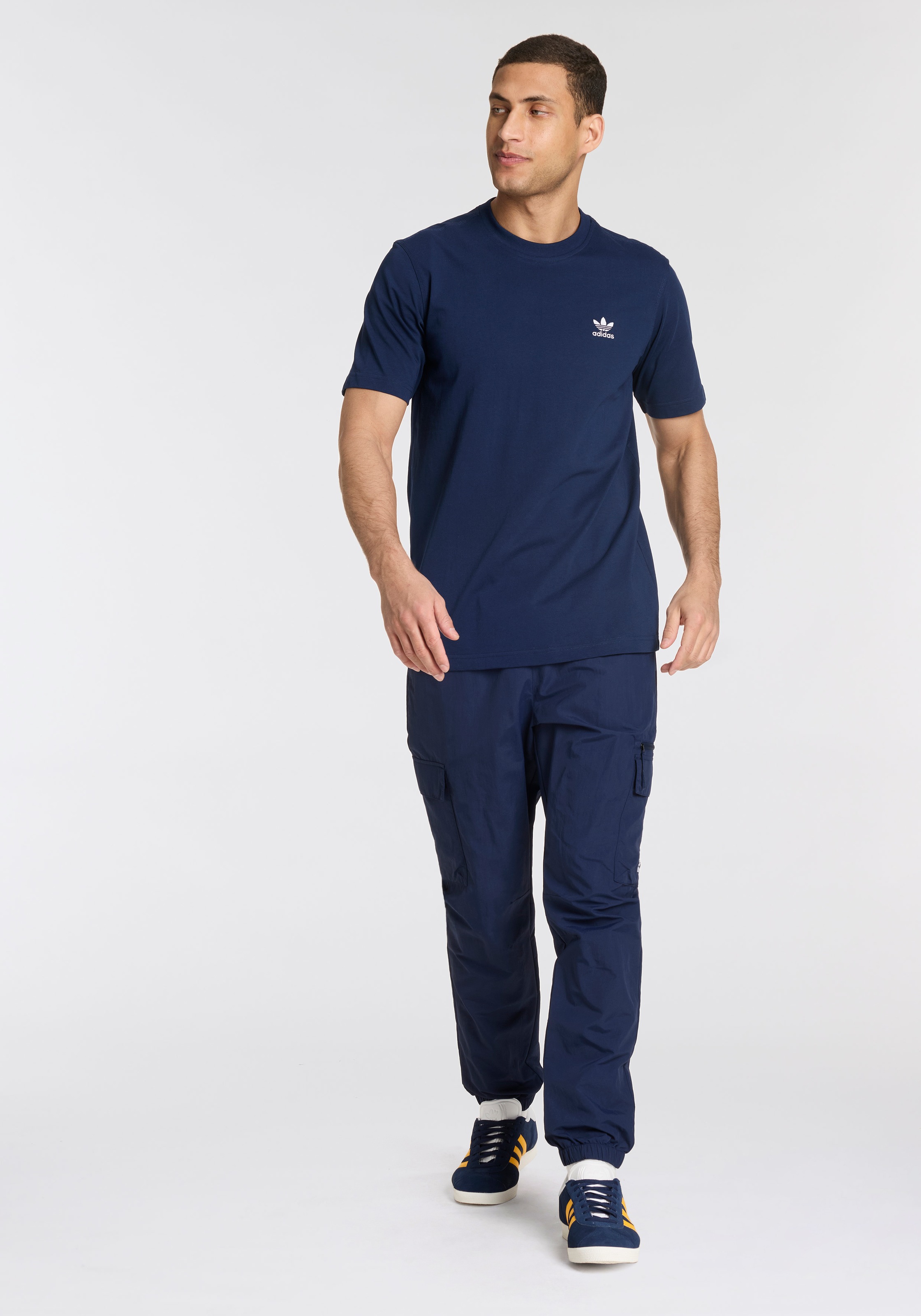adidas Originals T-Shirt »TREFOIL ESS TEE«, drei Streifen Essentials Shirt mit Trefoil Logo