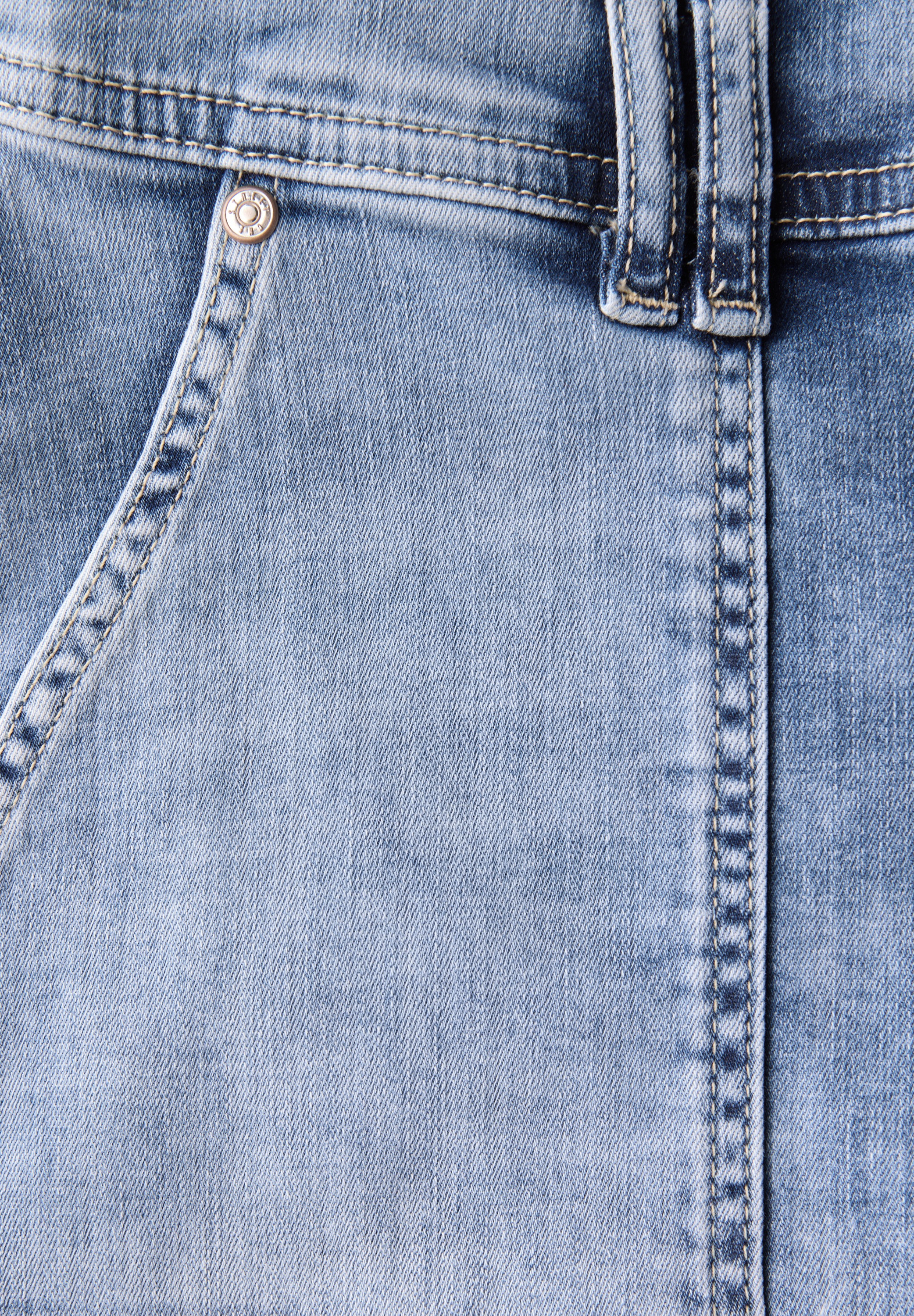 STREET ONE Slim-fit-Jeans, aus Baumwolle mit Stretchanteil