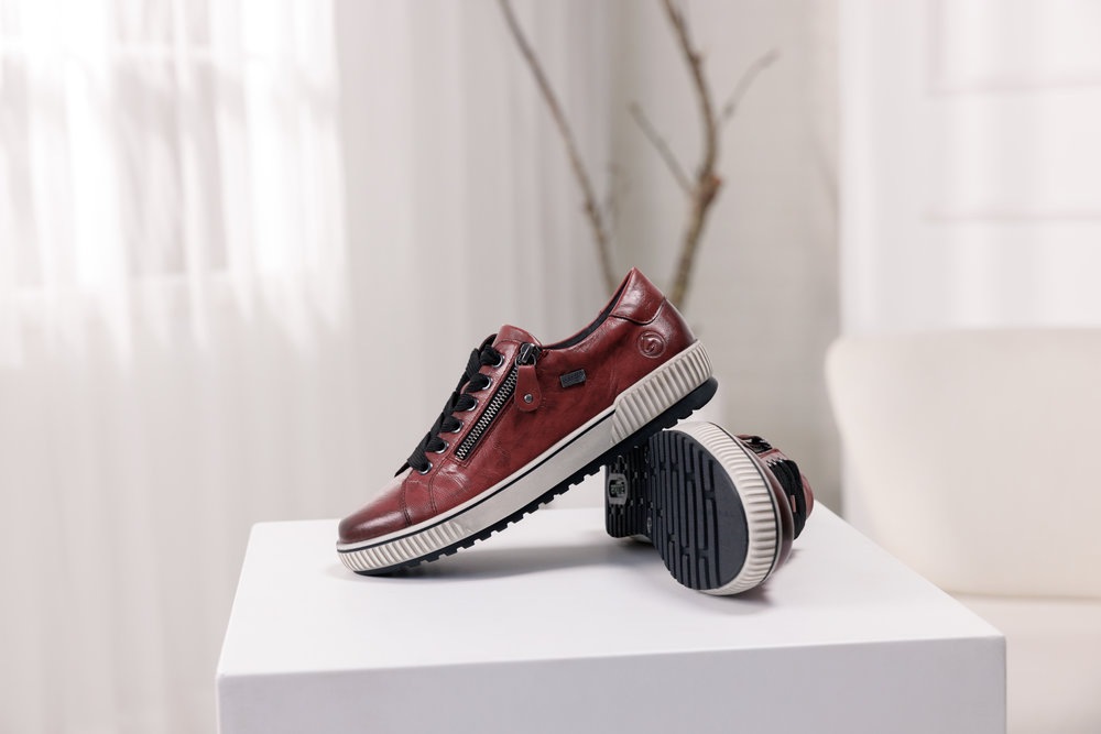 Plateausneaker REMONTE, Damen, Gr. 36, rot (dunkelrot), Leder, used, Schuhe Plateausneaker, Freizeitschuh, Halbschuh, Schnürschuh mit Außenreißverschluss 2