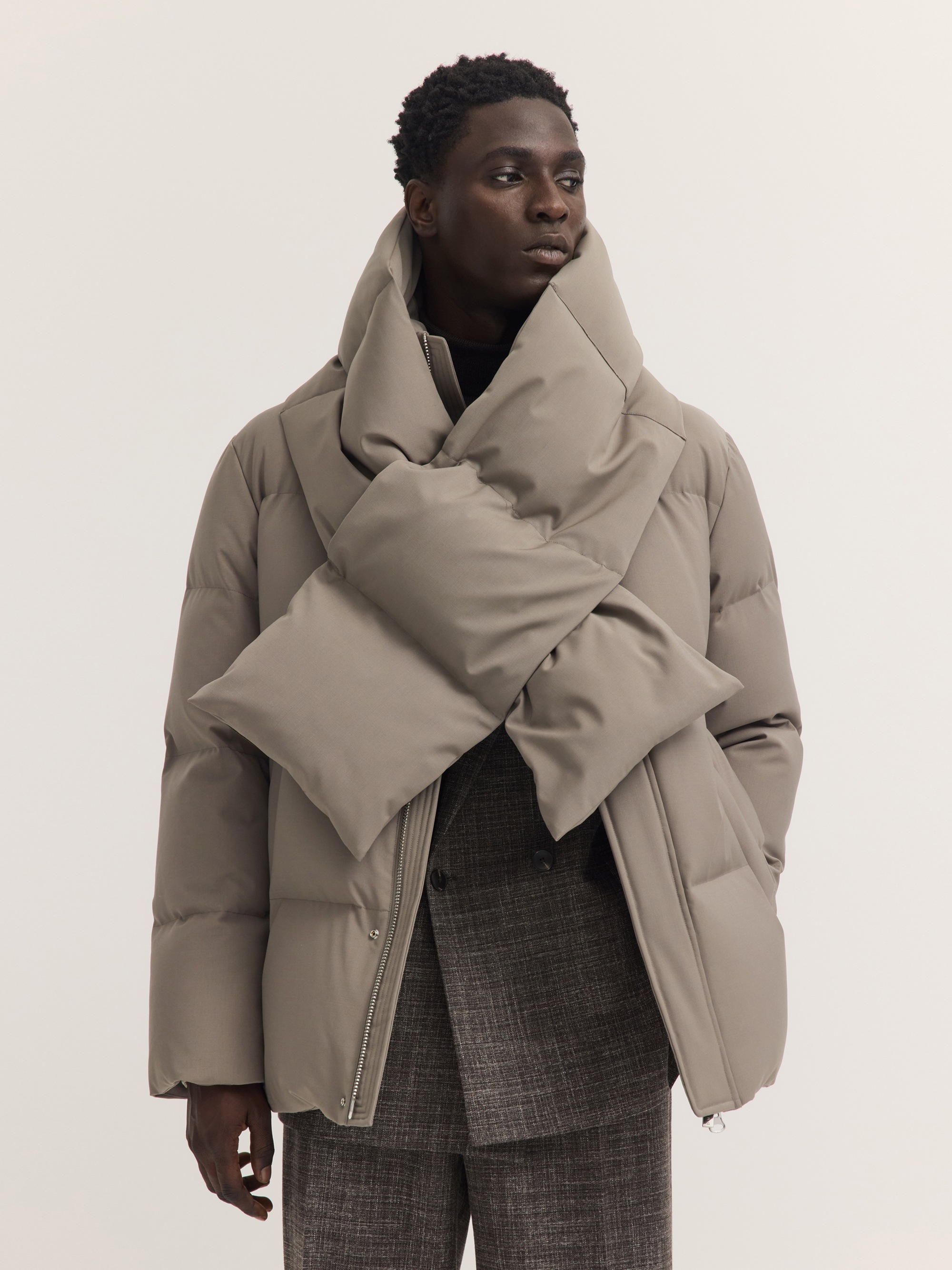 bugatti Parka »Regular Fit« ohne Kapuze Daune Stehkragen Schal inklusive