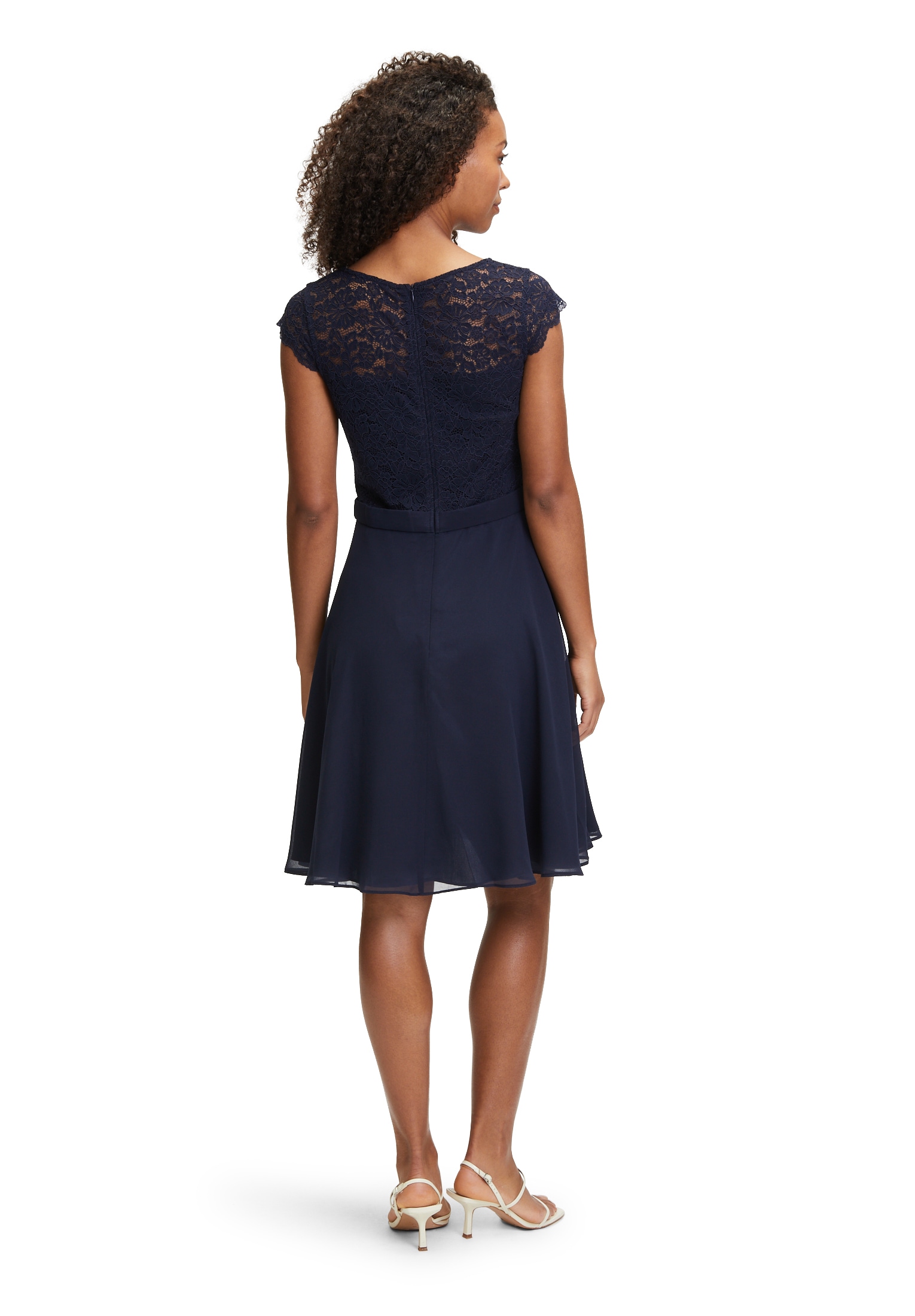 Vera Mont Cocktailkleid »Vera Mont Cocktailkleid mit Spitze«, Spitze