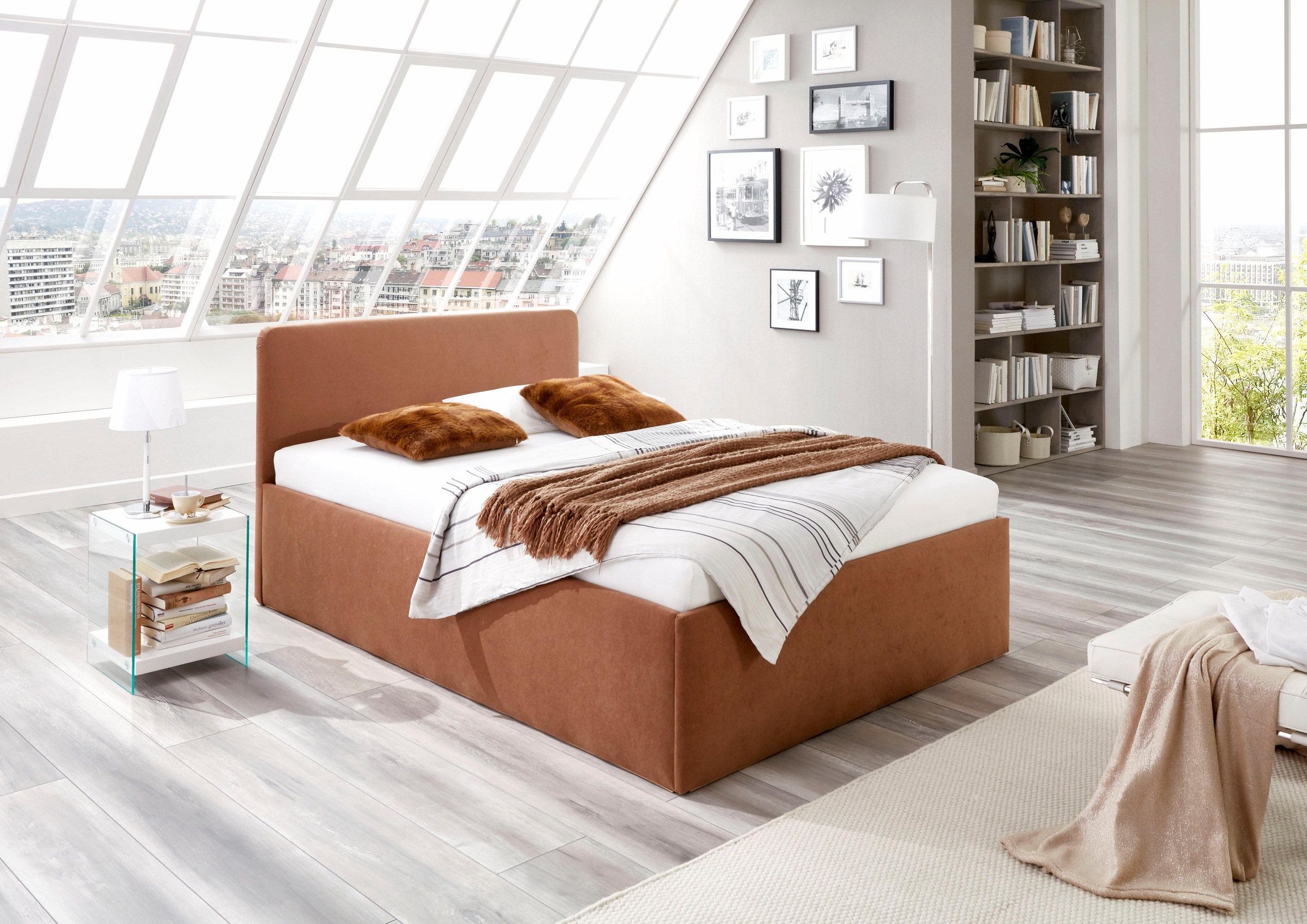 Polsterbett "Davos", braun, B:165cm H:98cm L:210cm, Bezug Bett: Microfaser (100% Polyester);Bonnell-Federkernmatratze: 51% Polypropylen, 39% Polyester und 10% Baumwolle;Kaltschaummatratze: 100% Polyester, Bezug abnehm- und waschbar bis 60C, WESTFALIA SCHL 10