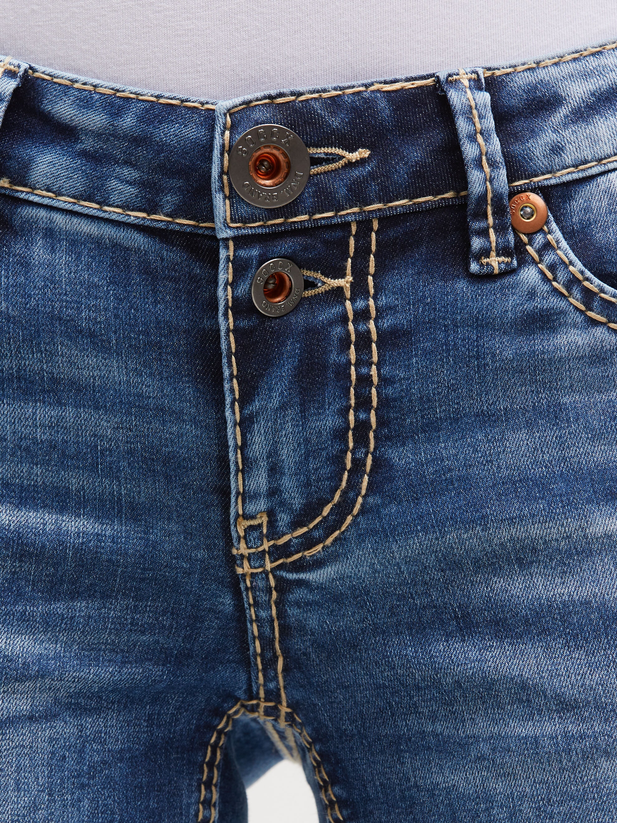 SOCCX Slim-fit-Jeans mit ausgestelltem Bein