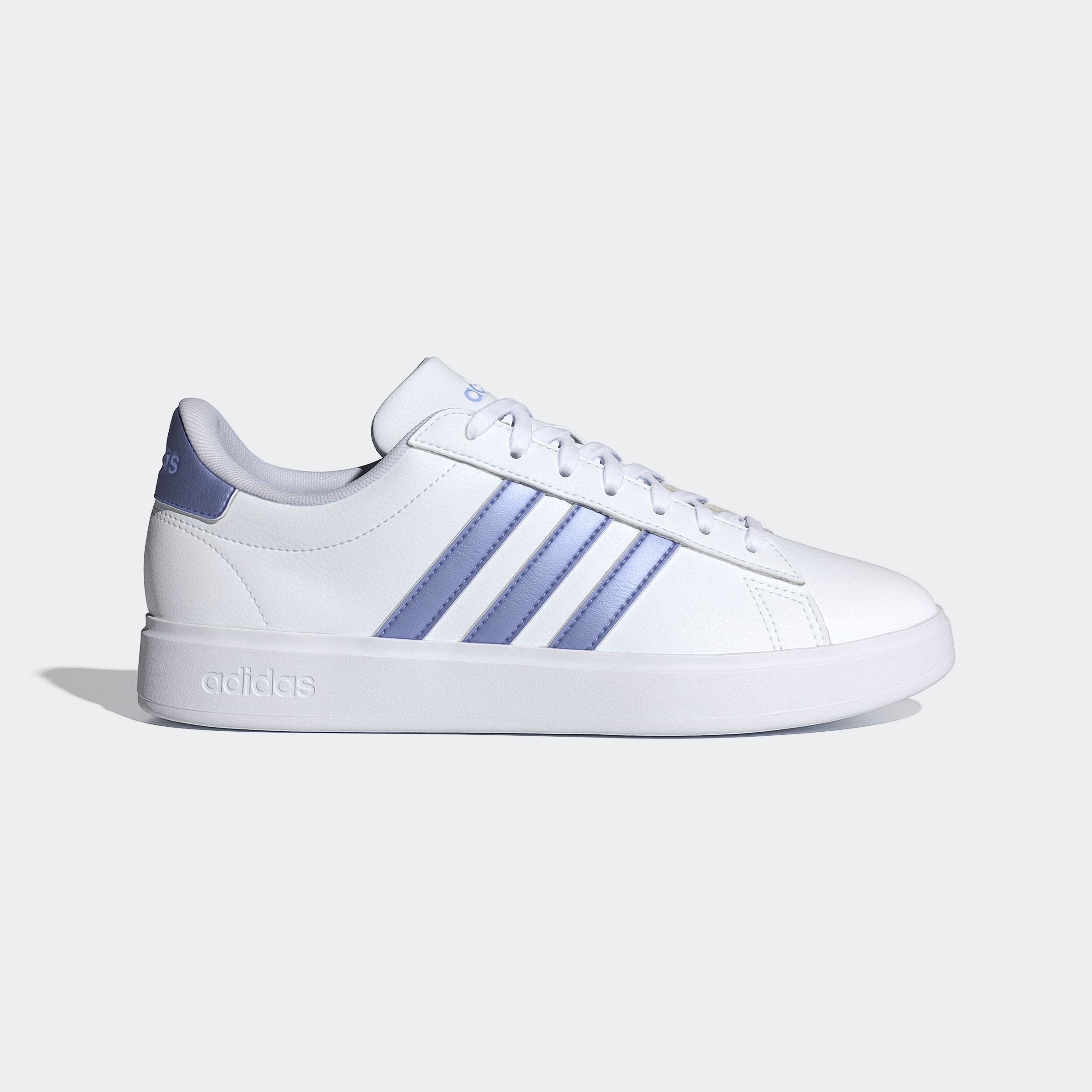 adidas Sportswear Sneaker »GRAND COURT CLOUDFOAM LIFESTYLE COURT COMFORT«, Design auf den Spuren des adidas Superstar