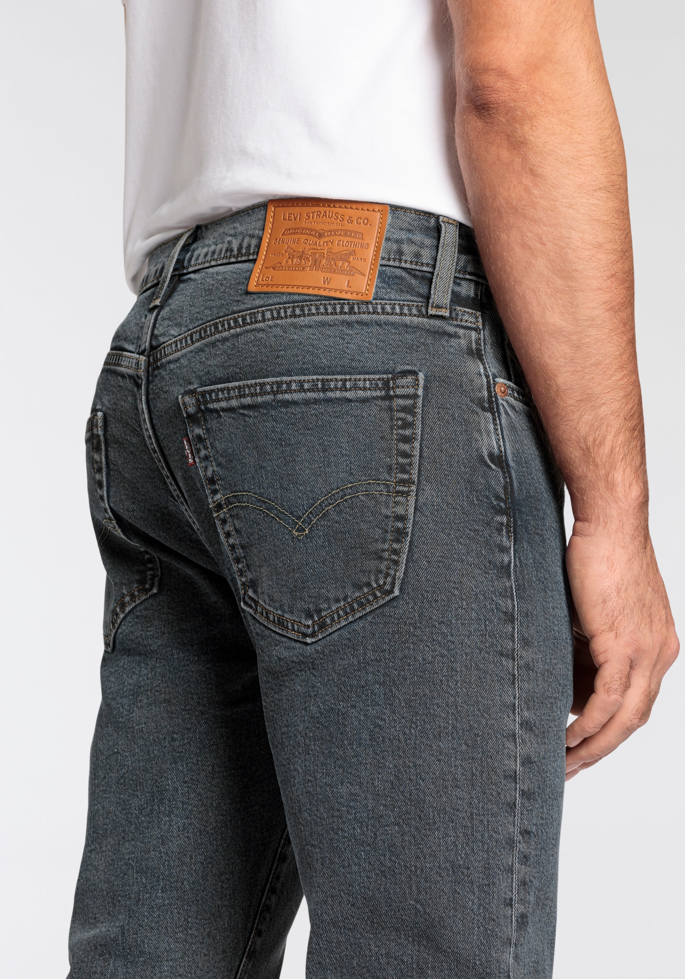 Levi's® Tapered-fit-Jeans »512 Slim Taper Fit«, mit Markenlabel