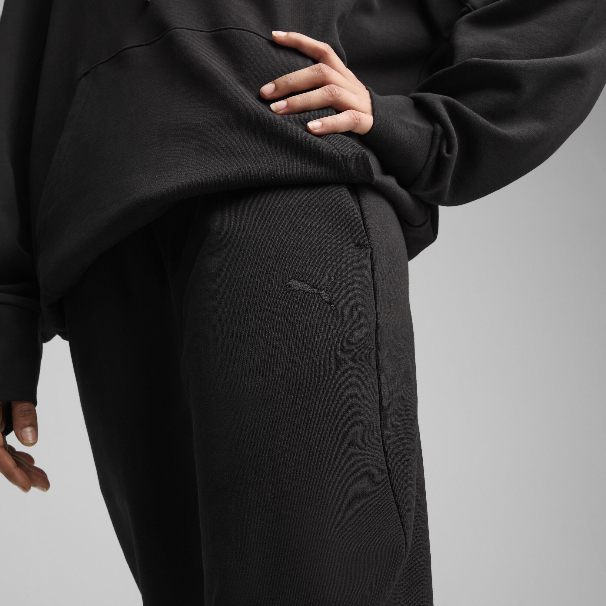 PUMA Sporthose »HER Comfort Hochgeschnittene Jogginghose Damen«