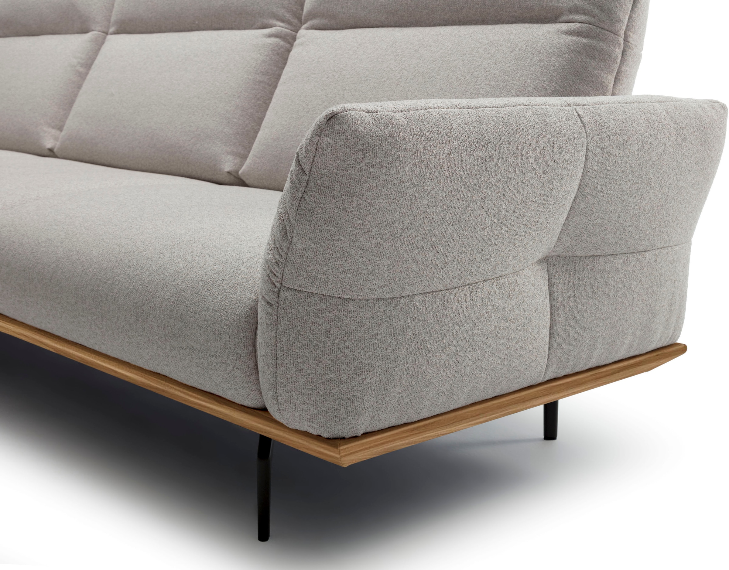 Creation BY ROLF BENZ Ecksofa »CR.460 Designsofa mit erstklassigem Sitzkomfort« Sockel in Nussbaum, Winkelfüße in Umbragrau, Breite 338 cm