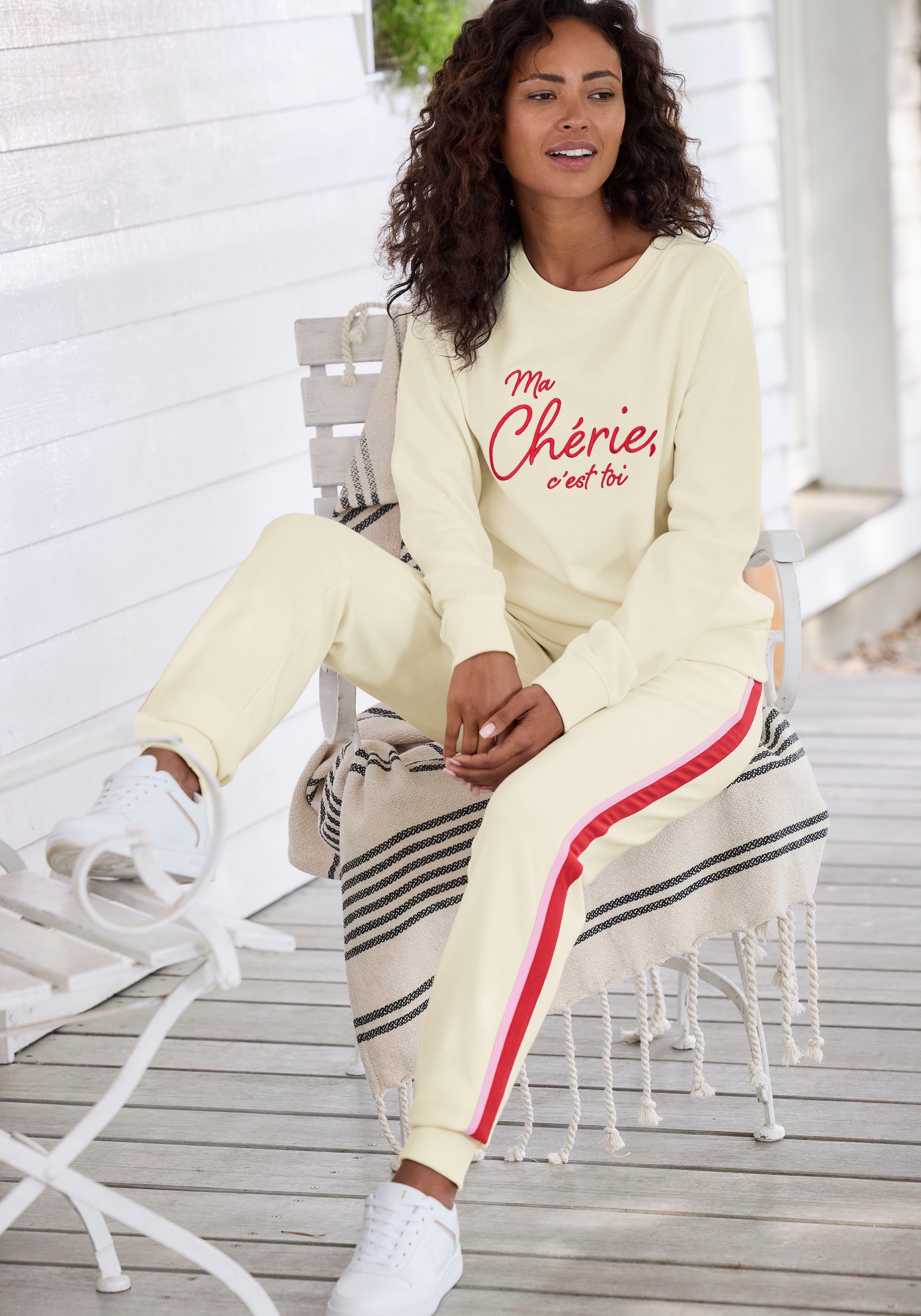 Vivance Sweatpants, (1 tlg.), Sweathose mit kontrast Einsätzen, Loungeanzug