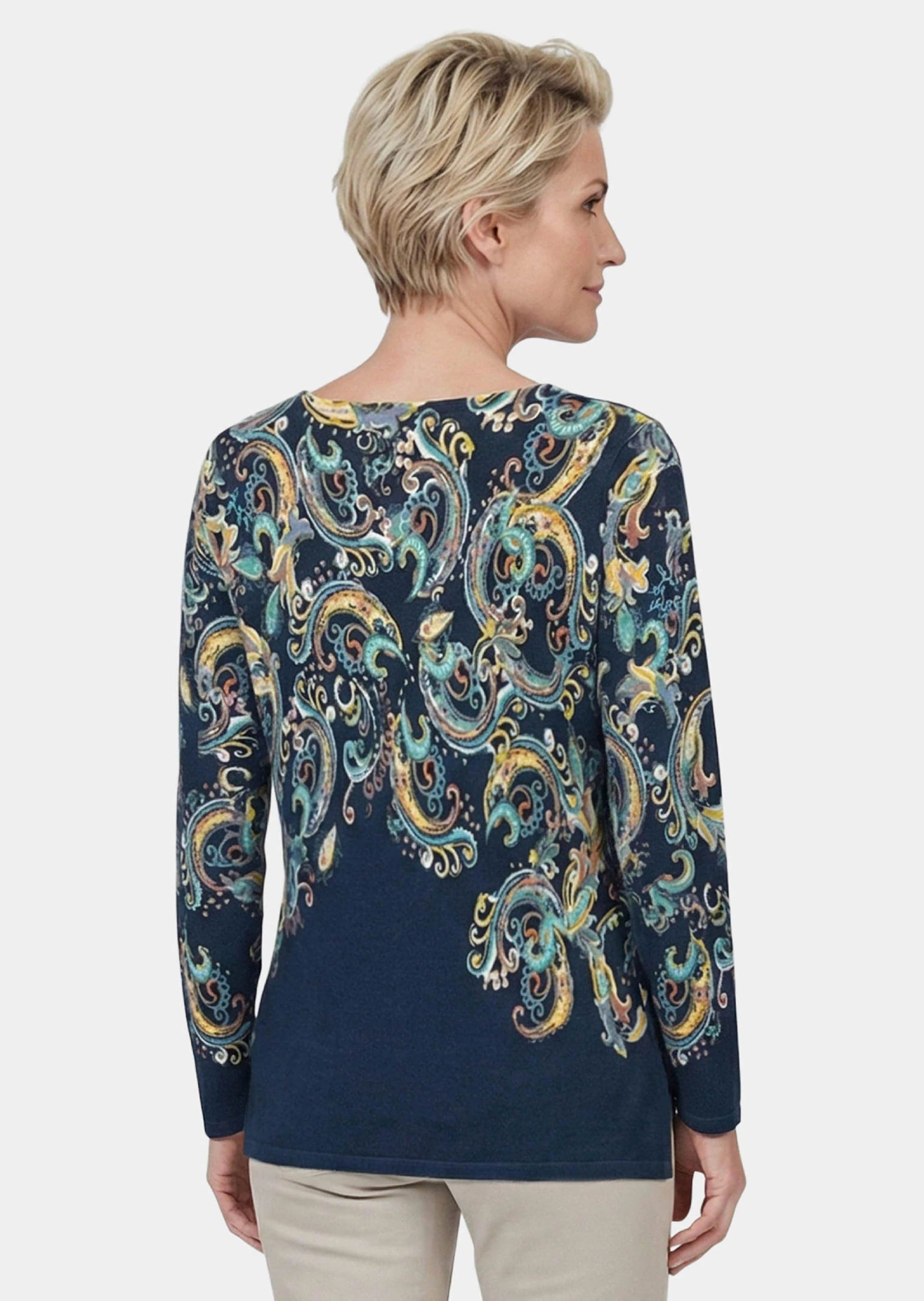 GOLDNER Rundhalspullover »Kurzgröße Feinstrickpullover mit Paisley-Druck« farbenfroher Print auf Strick