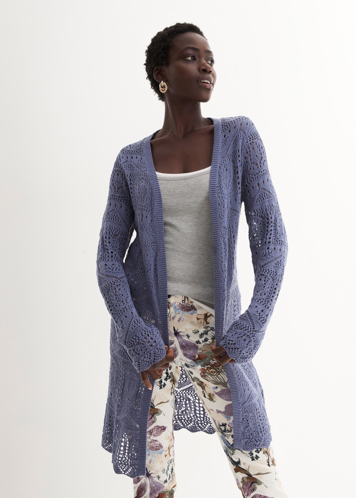 bonprix Longstrickjacke 1 tlg. lockere und offene Passform, mit femininem Lochmuster, casual Stil