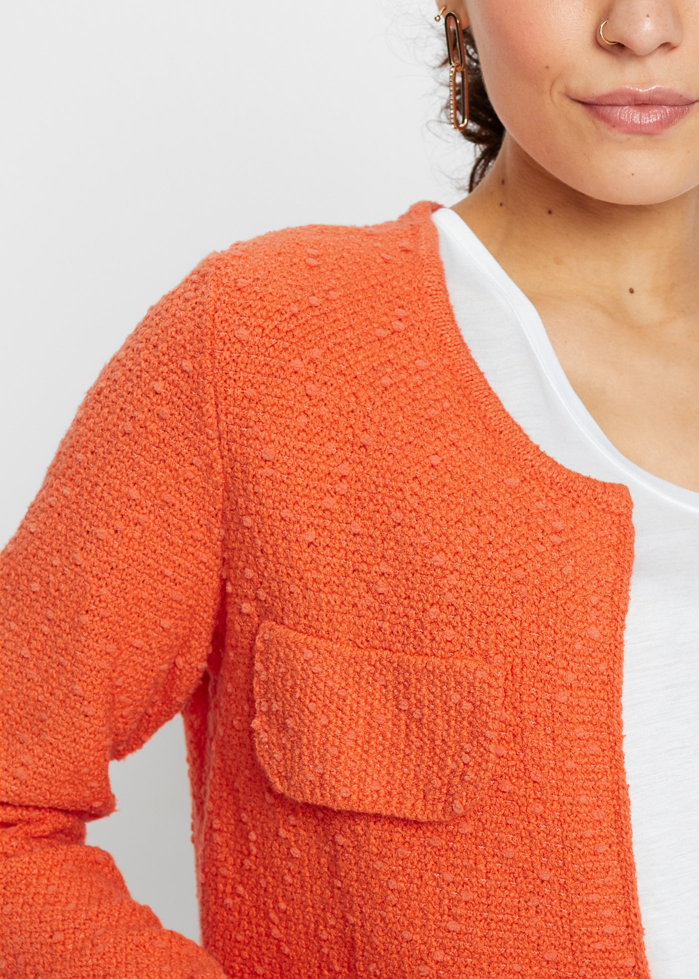 Strickjacke BONPRIX, Damen, Gr. 44/46 (L), mango, Strick, Obermaterial: 81% Baumwolle, 14% Polyester, 5% Polyamid, unifarben, loose fit hüftlang, Rundhals, Strickjacken Strickjacke, Loose fit, mit Bouclégarn, femininer Stil 2