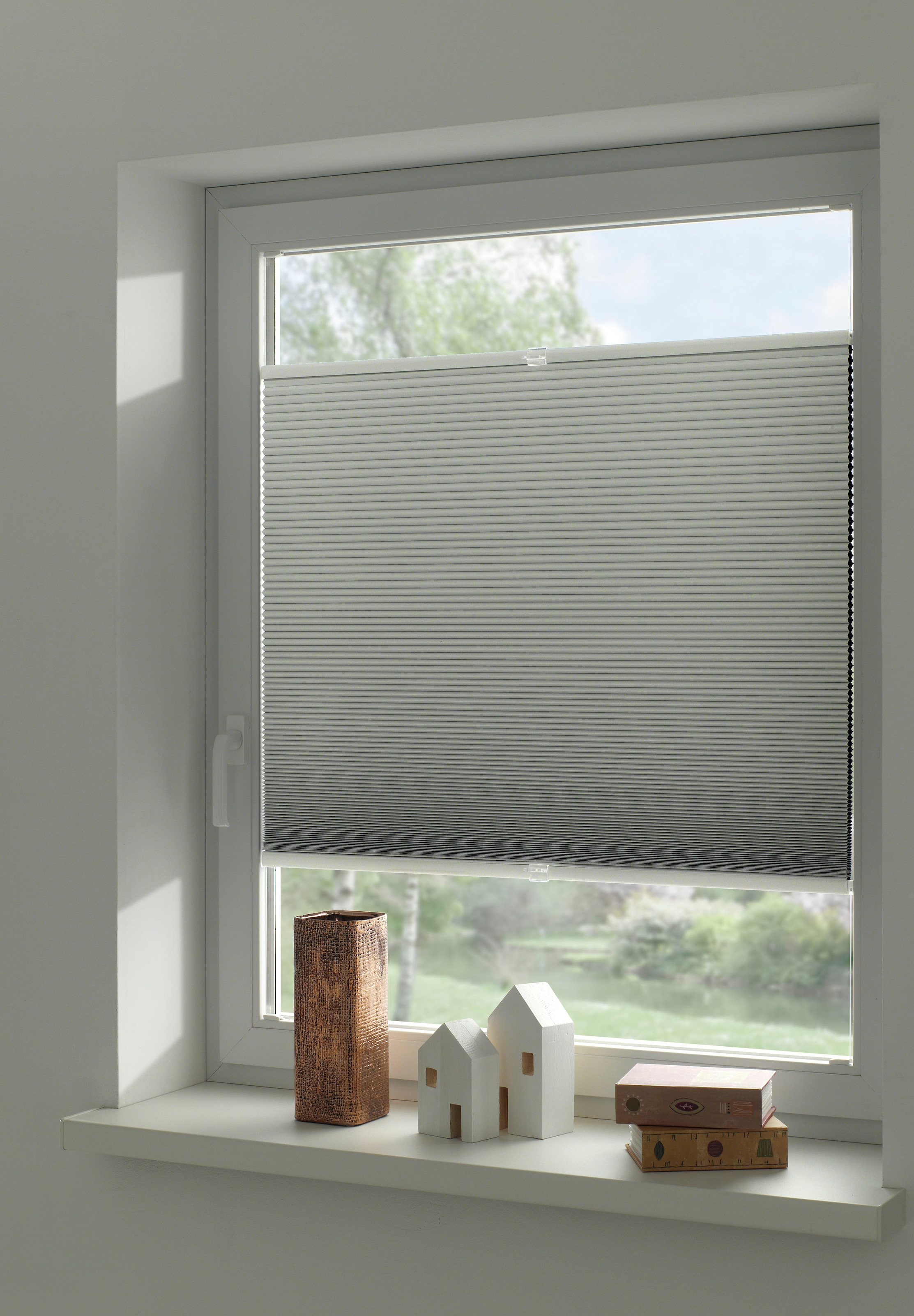 GARDINIA Wabenplissee »Concept Thermo-Abdunklung« verdunkelnd energiesparend mit Bohren verspannt energiesparend und abdunkelnd mit Thermobeschichtung