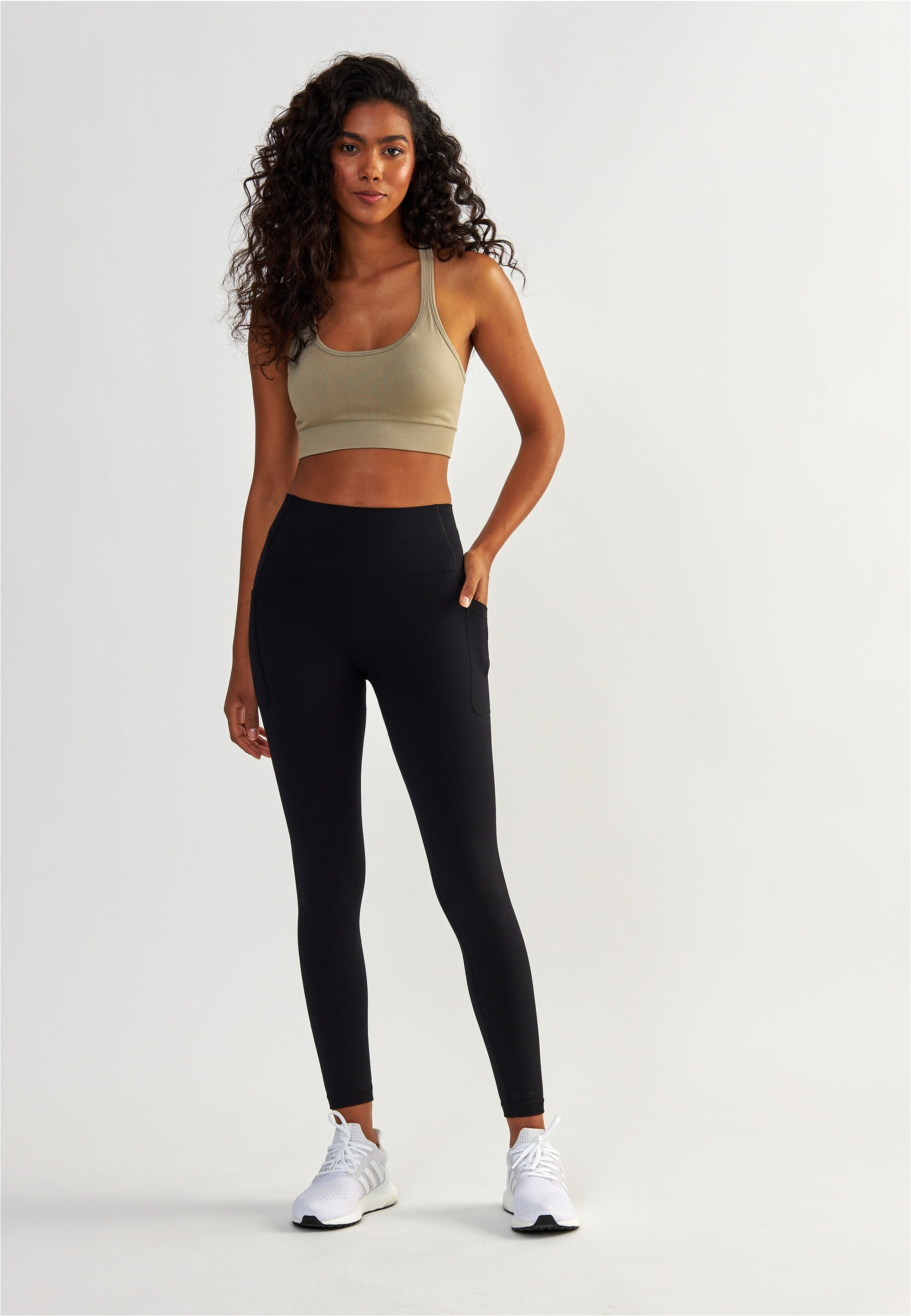 BeShaped Sporthose »Lift Me Up«, (1 tlg.), mit atmungsaktiver Eigenschaft