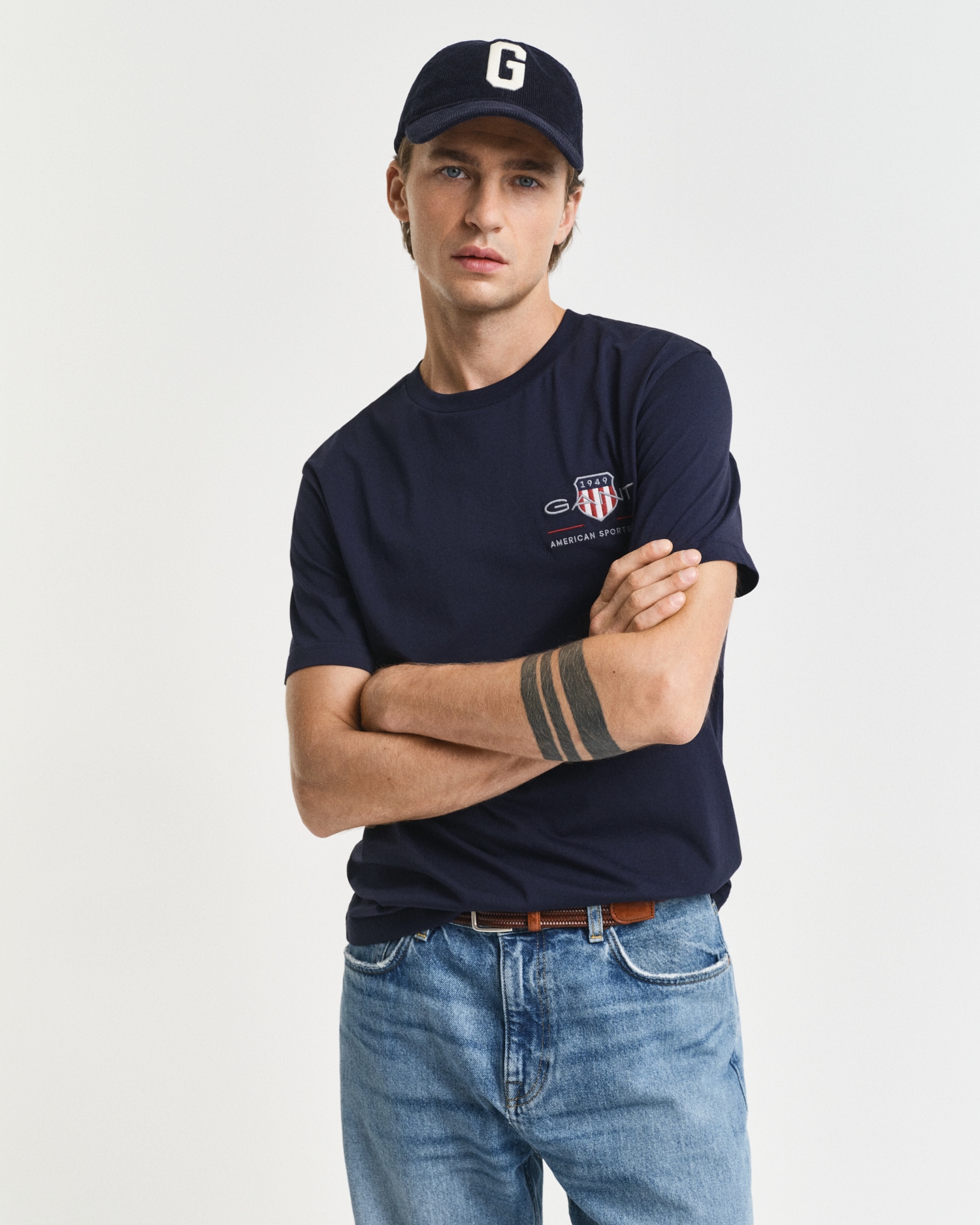 Gant T-Shirt "REG ARCHIVE SHIELD EMB SS T-SHIRT", von dem Archiv aus den 19 günstig online kaufen