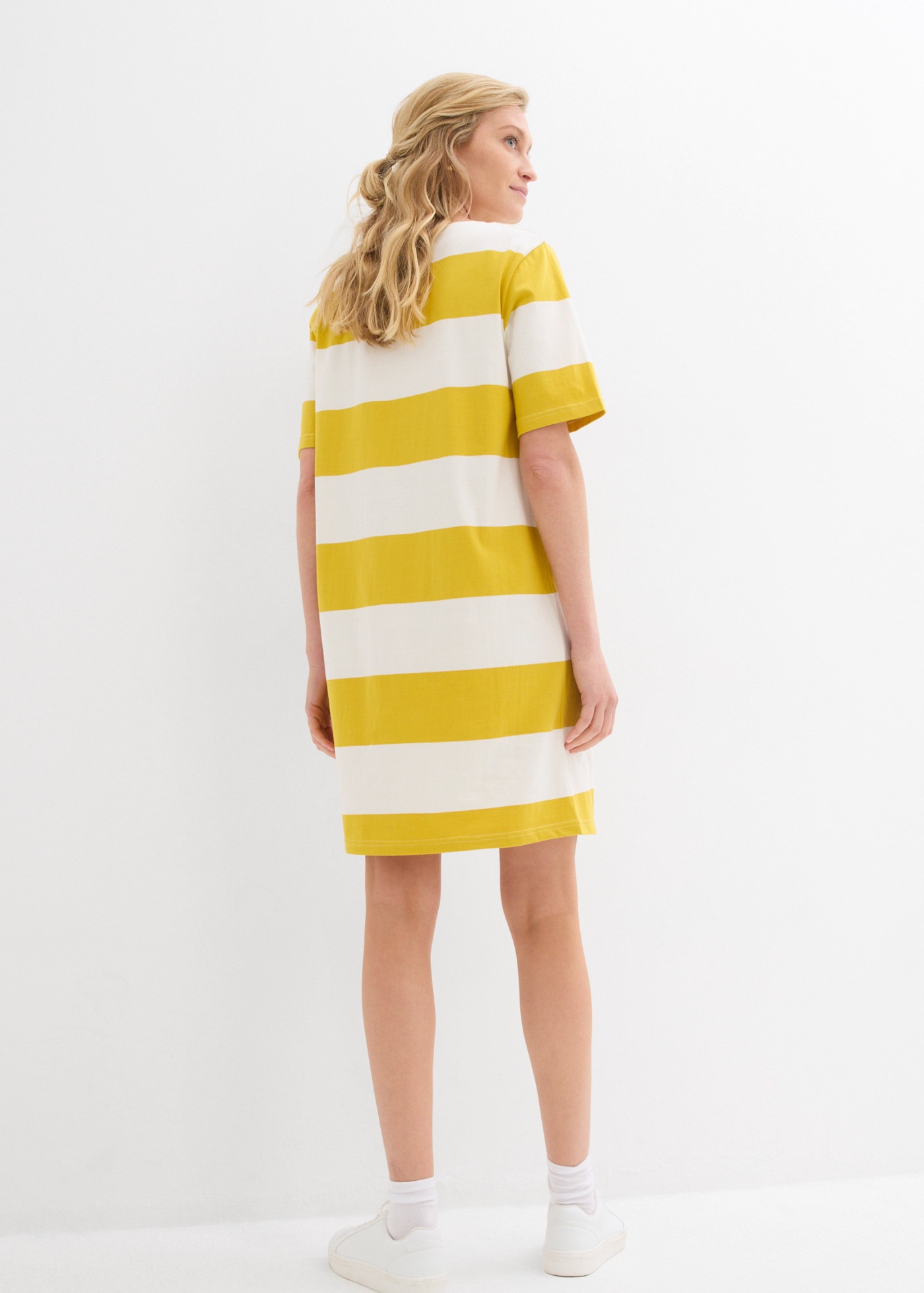 bonprix Jerseykleid Oversize-Passform, aus Baumwolle, Kurzarm-Design, Boxykleid