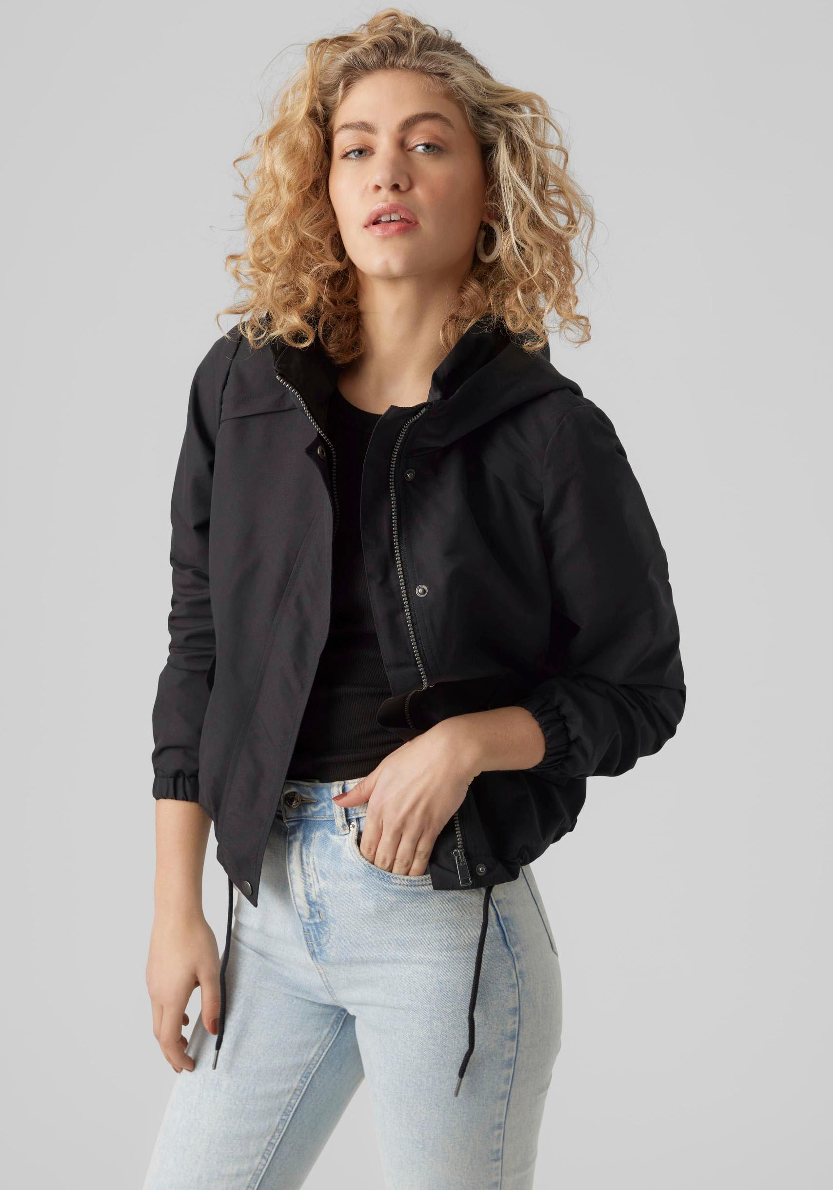 Vero Moda Parka "VMZOA SHORT PARKA NOOS" mit Kapuze Kunstfaser