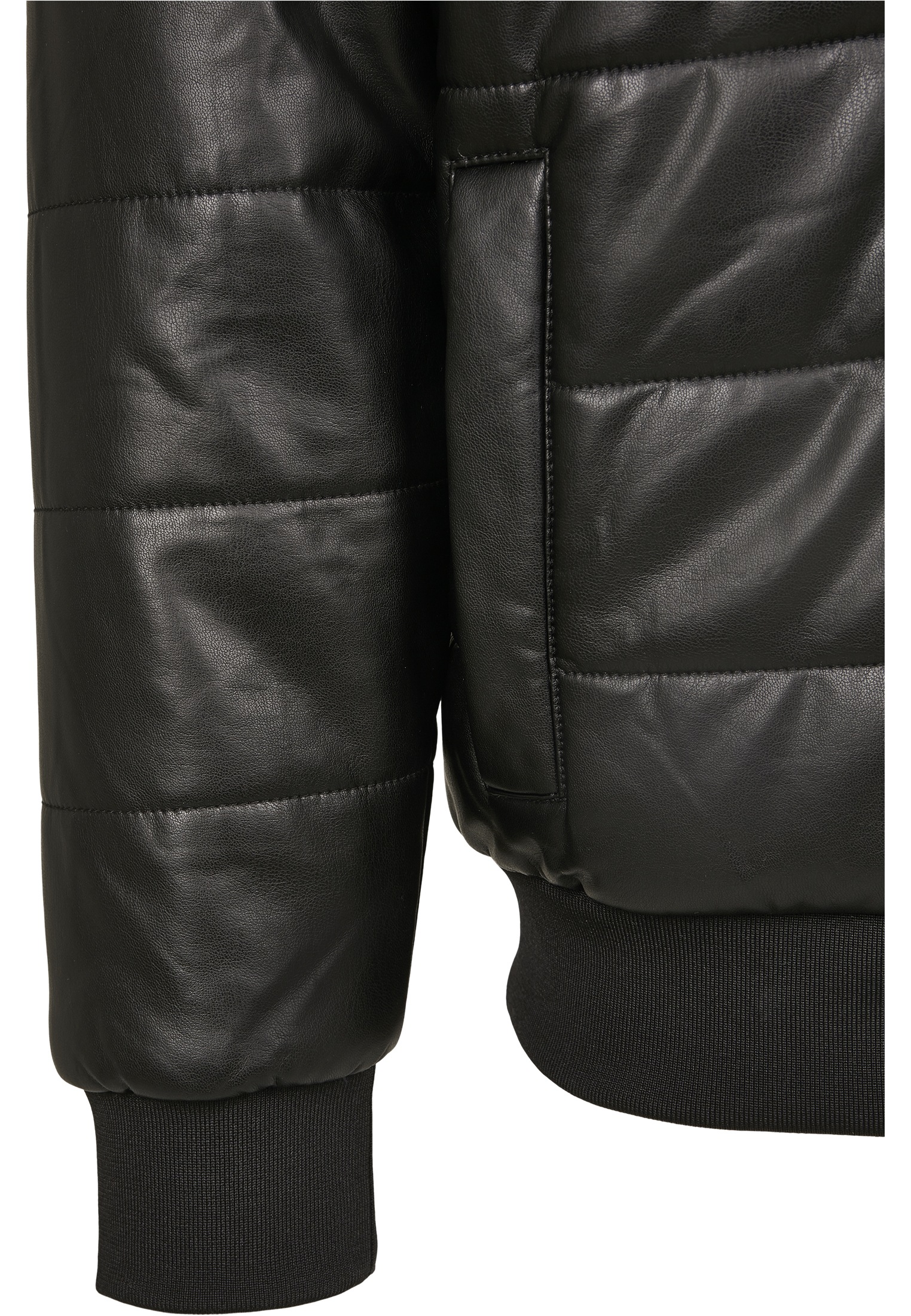 URBAN CLASSICS Winterjacke »Urban Classics Herren Hooded Faux Leather Bubble Jacket«, (1 St.)