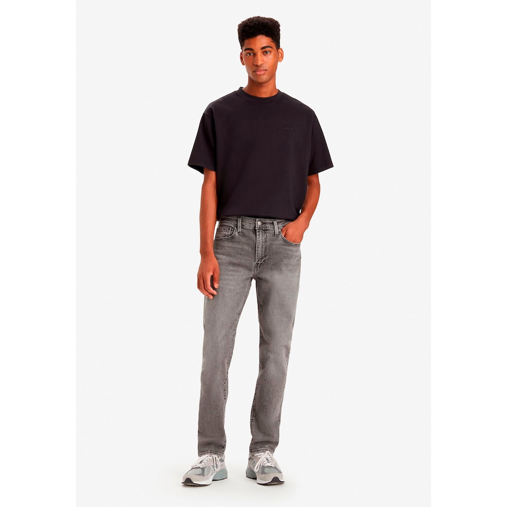 Levi's® Tapered-fit-Jeans »502 TAPER«, in elegantem, modernem Stil