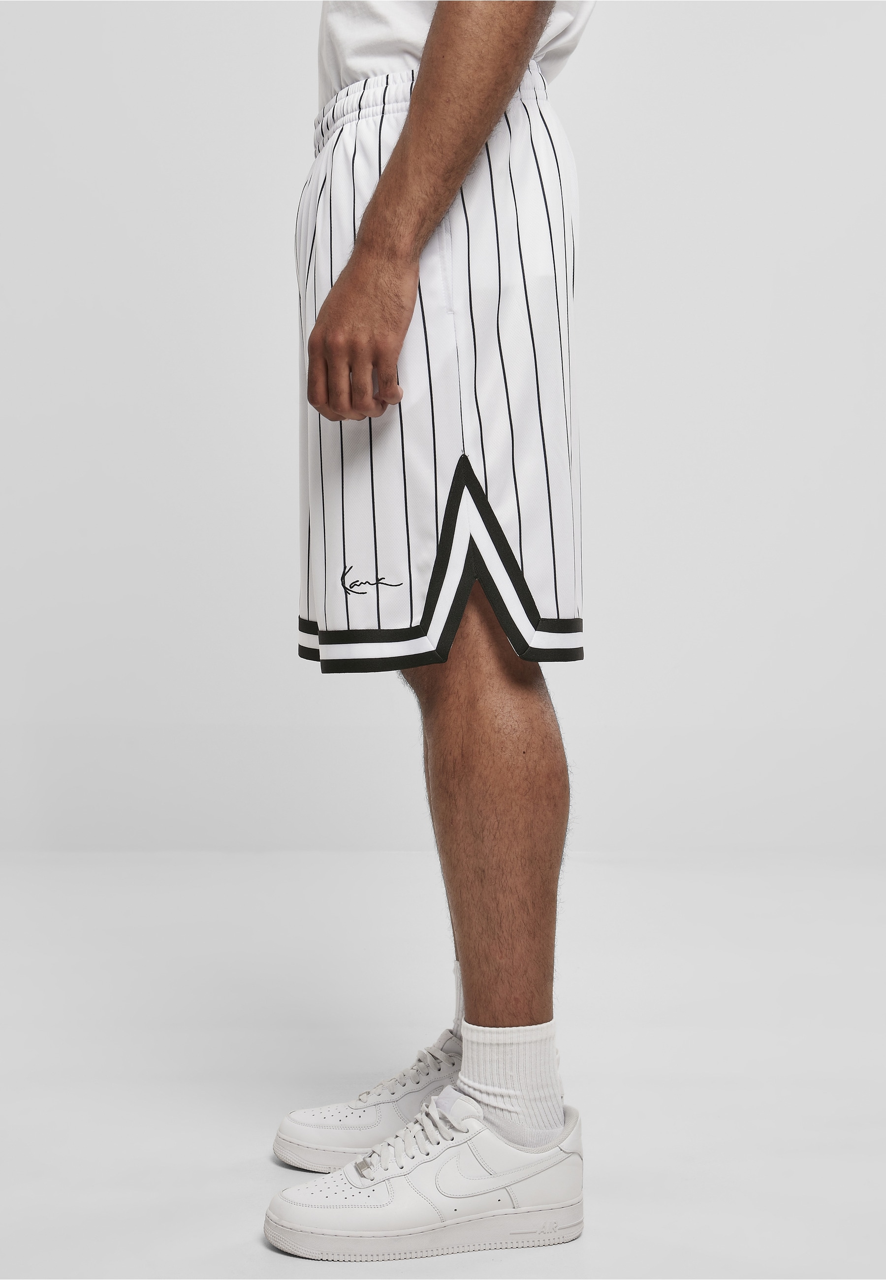 Karl Kani Stoffhose »Karl Kani Herren Small Signature Pinstripe Mesh Shorts«