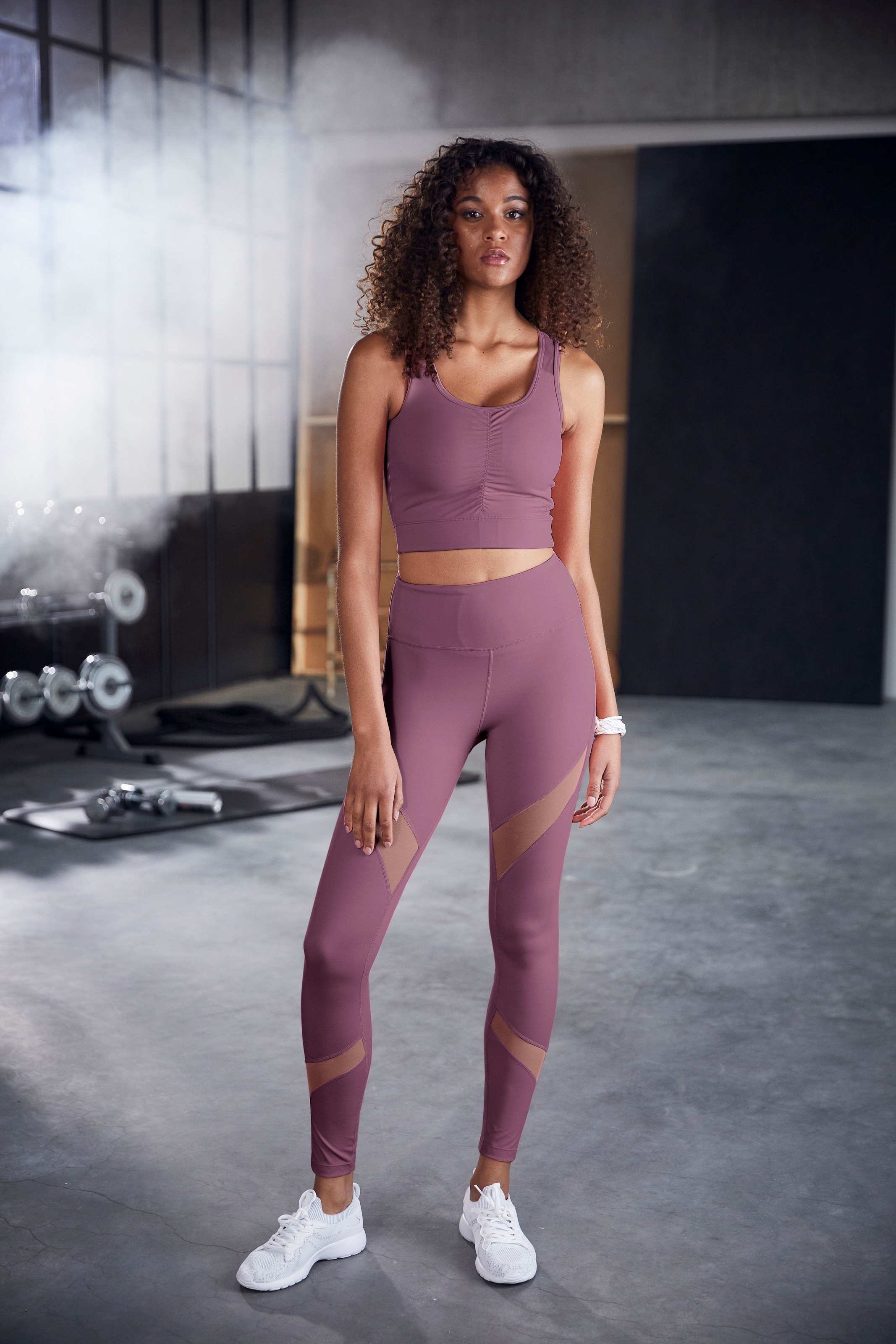 LASCANA ACTIVE Crop-Top »-Sport Top«, mit Raffung und Mesheinsätze