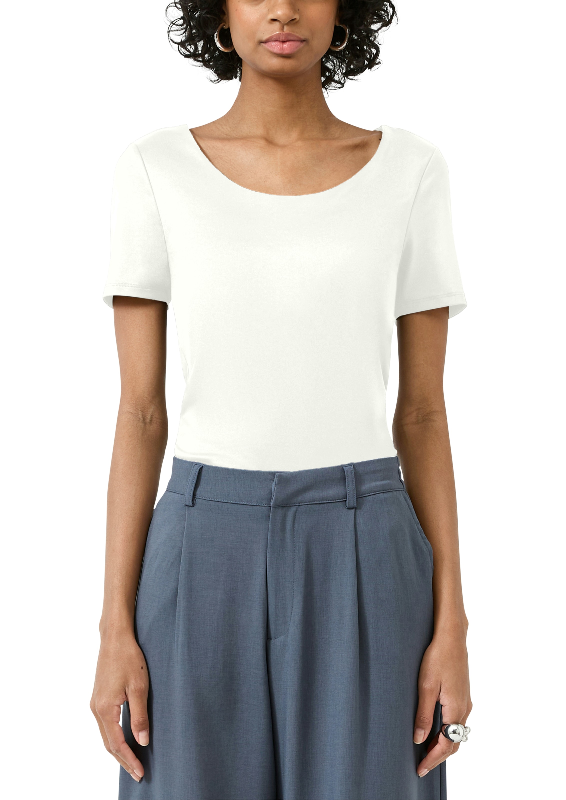 QS Kurzarmshirt mit tiefem Rundhals günstig online kaufen