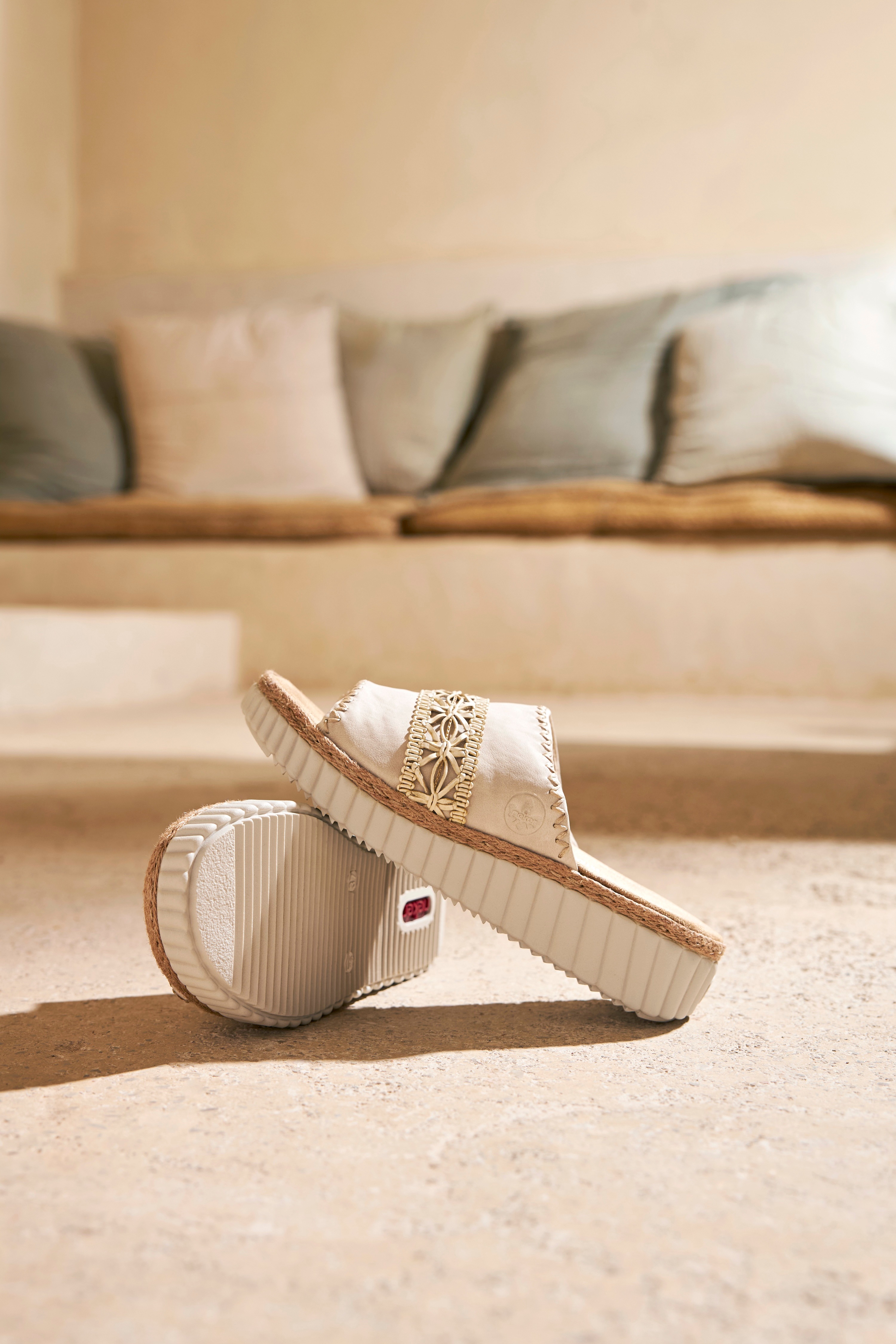 Thumbnail - Rieker Pantolette Sommerschuh, Strandschuh, Urlaubschuh, Hausschuh mit softer Innensohle