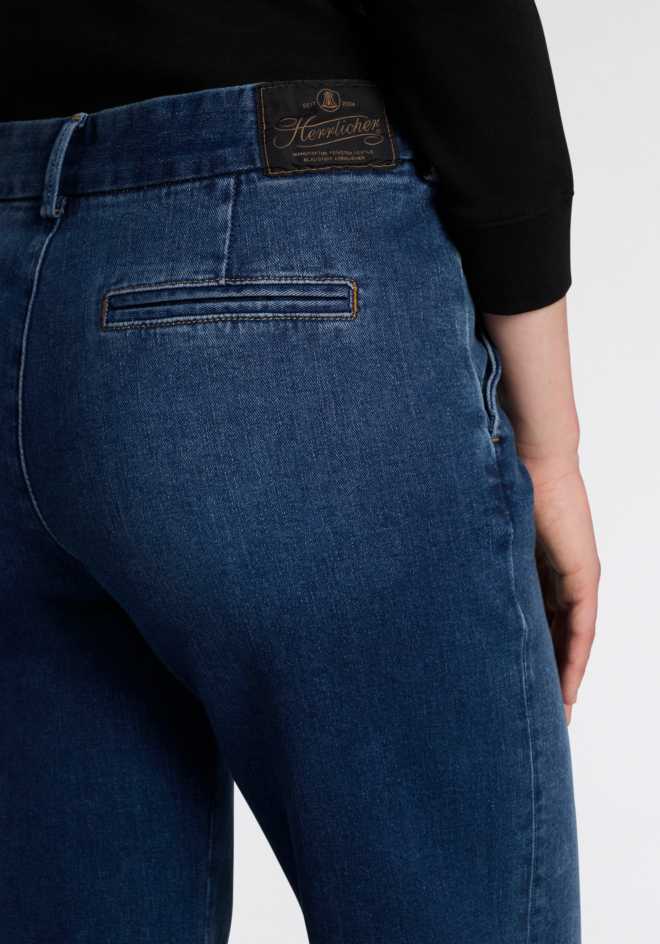Herrlicher Schlagjeans »Lovely Flared Denim Cashmere Touch«, im Flared Fit