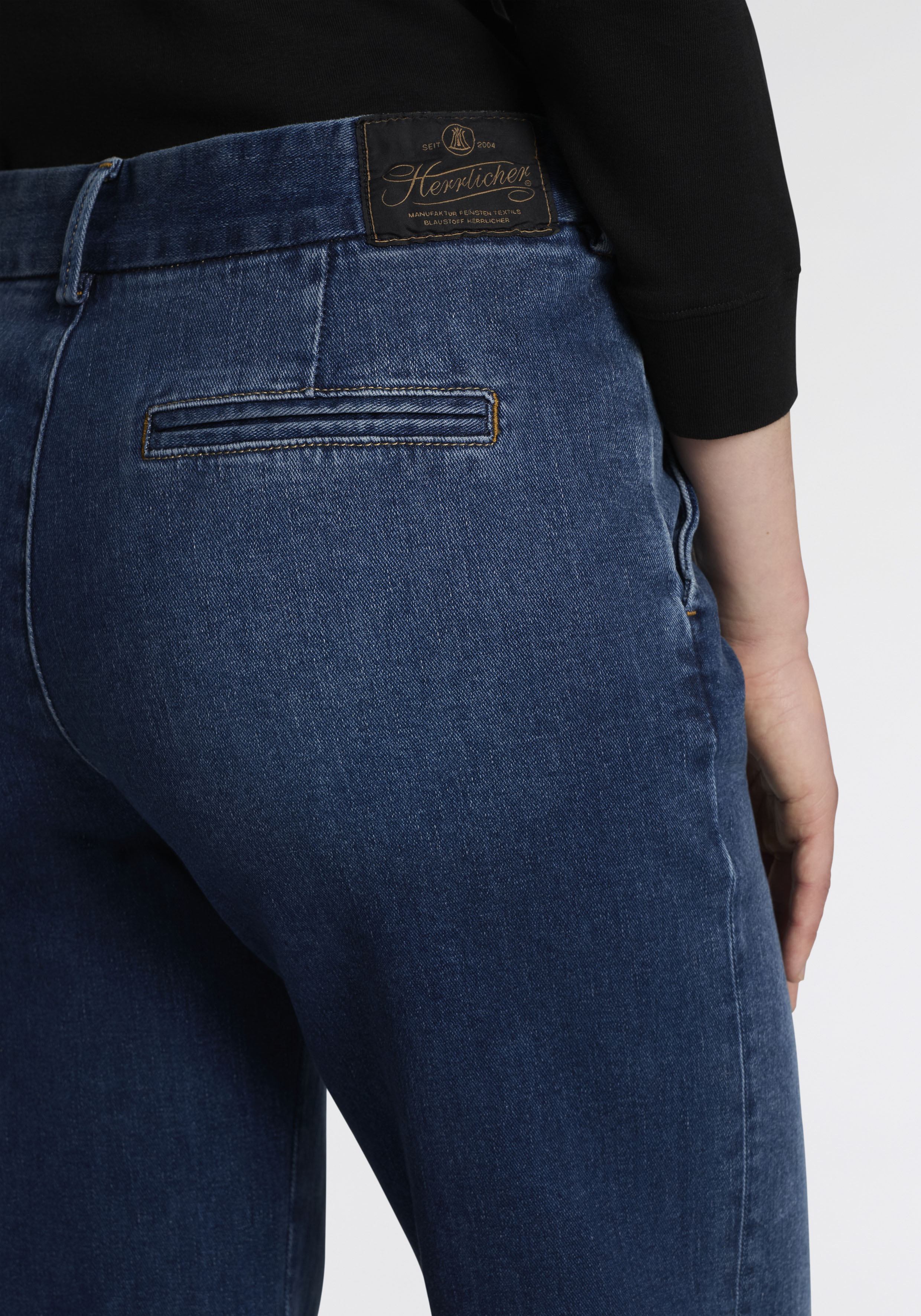 Thumbnail - Herrlicher Schlagjeans "Lovely Flared Denim Cashmere Touch" im Flared Fit