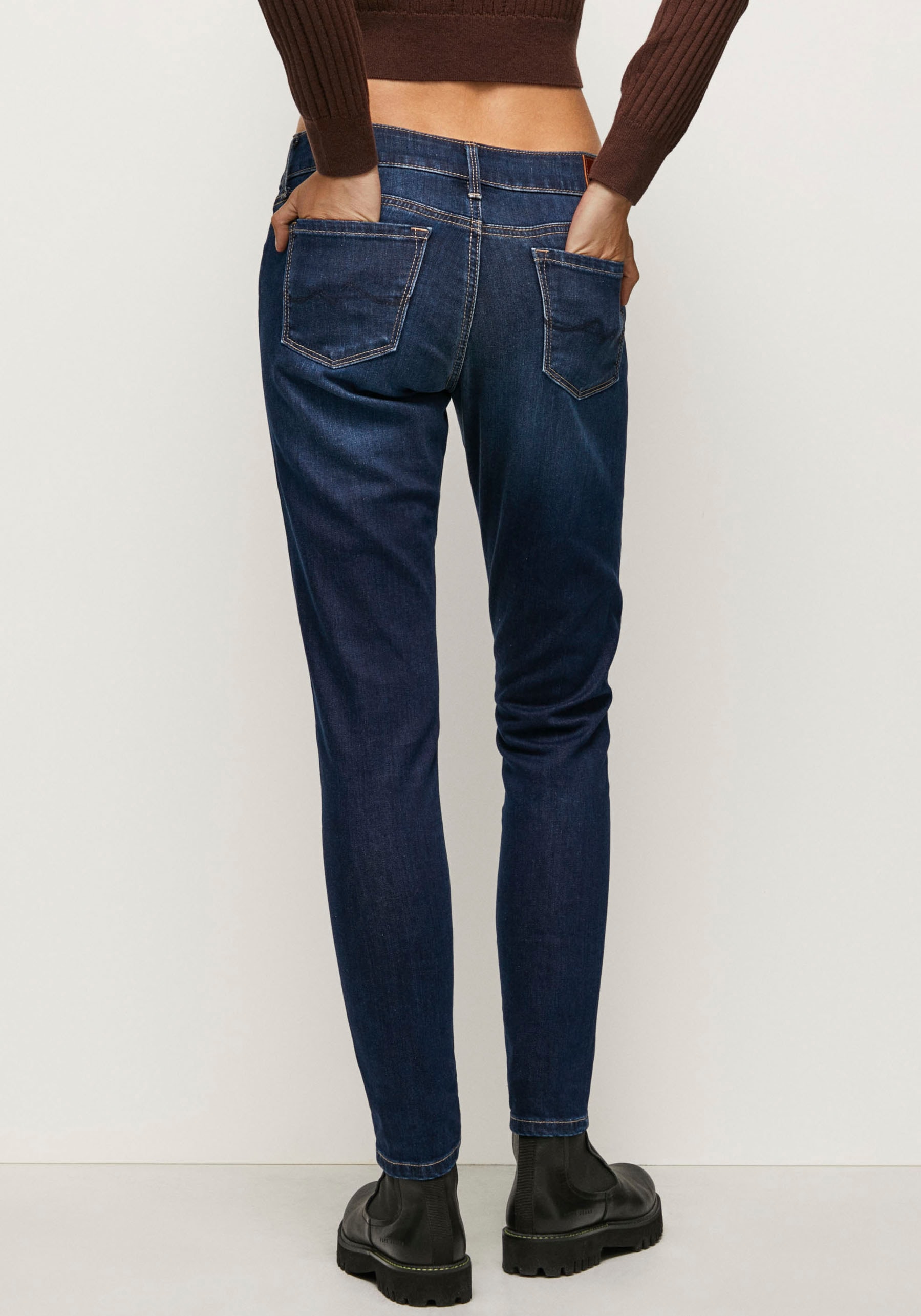 Pepe Jeans Skinny-fit-Jeans »SOHO«, im 5-Pocket-Stil mit 1-Knopf Bund und  Stretch-Anteil bestellen | BAUR