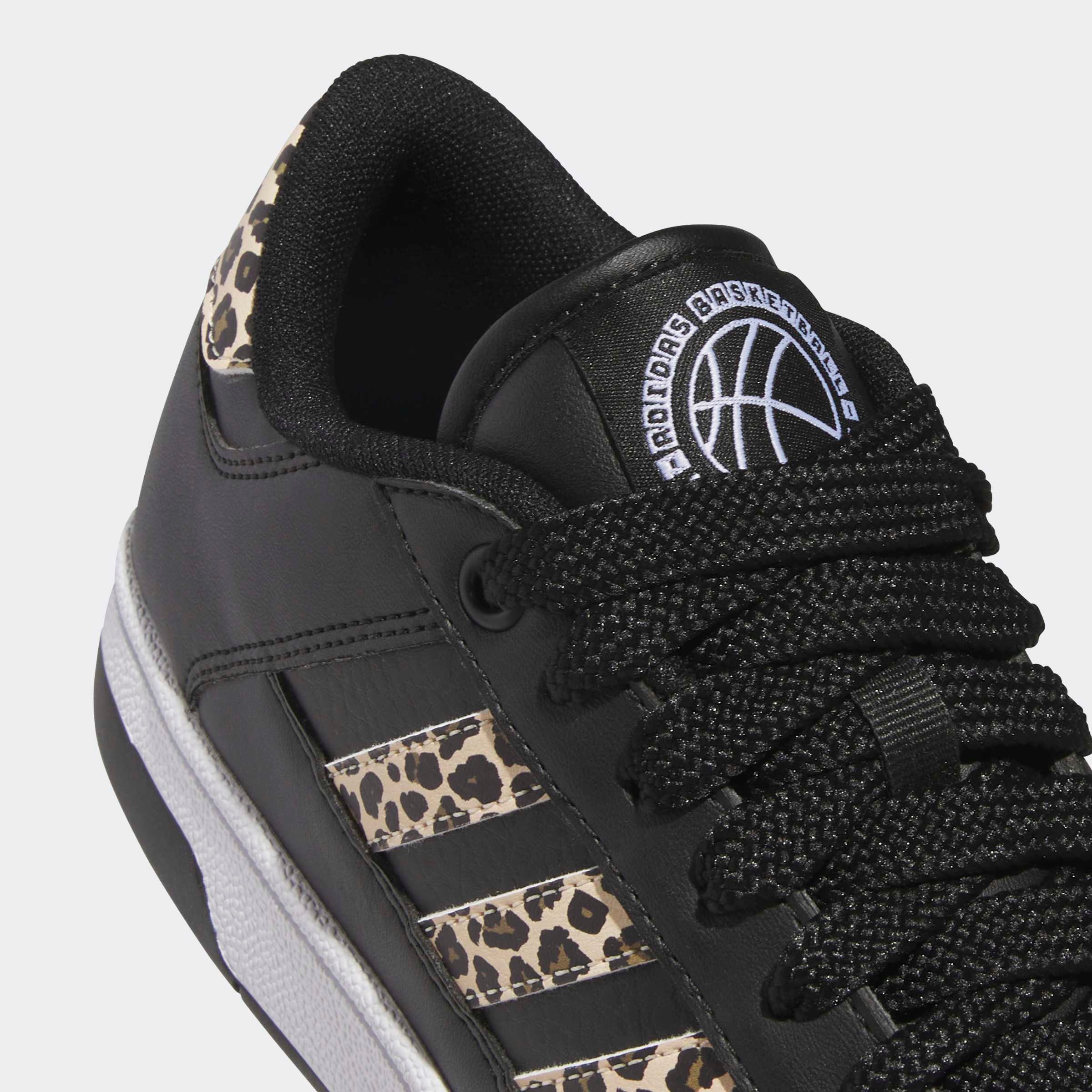 adidas Sportswear Sneaker »RAPID COURT LOW W«  mit Leo Muster