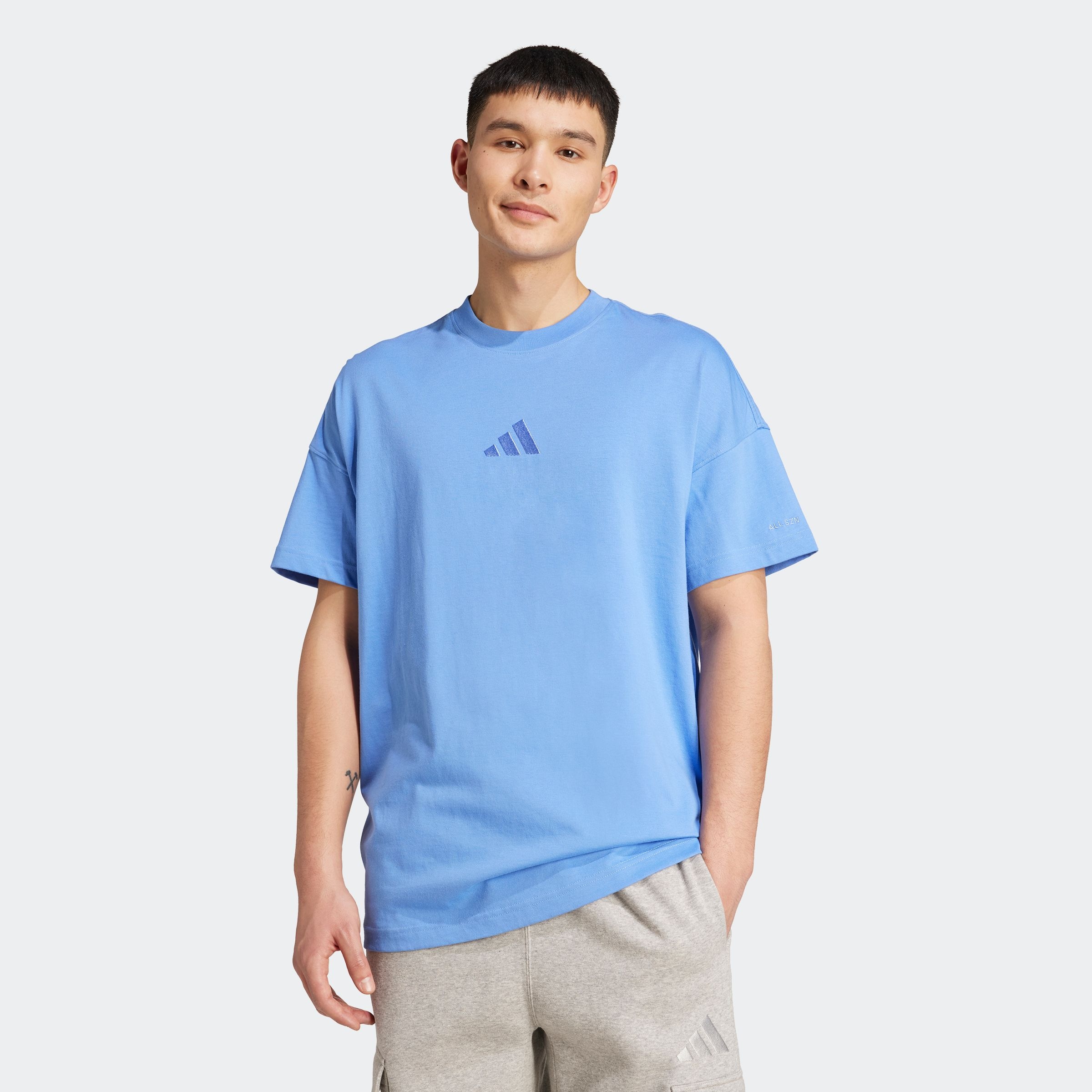 adidas Sportswear "M A SZN T" sportlicher Stil, Kurzarm, ohne Verschluss, a günstig online kaufen