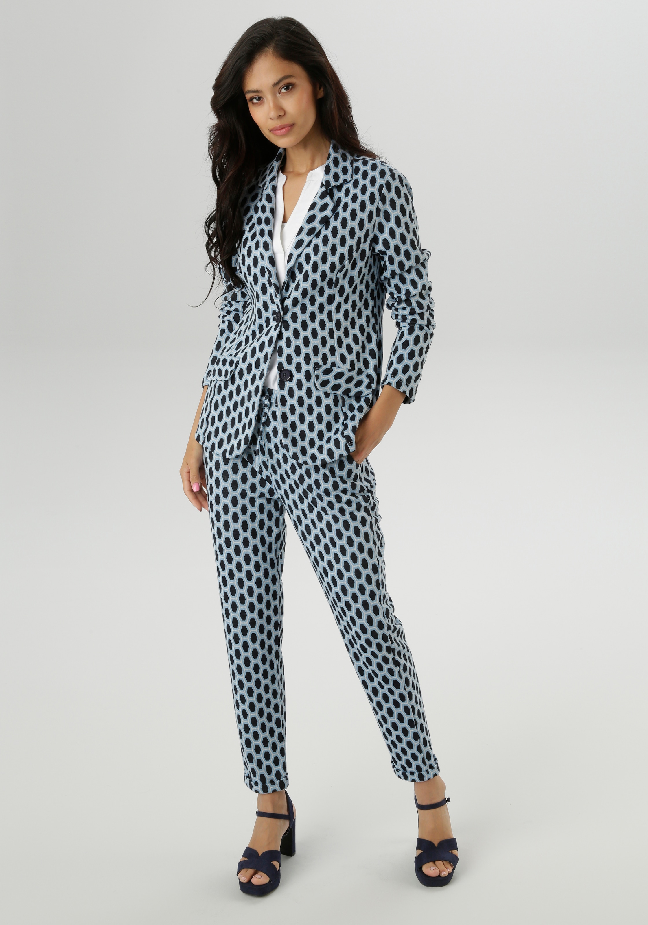 Aniston SELECTED Schlupfhose, mit Allover-Muster in geometrischer Wabenoptik - NEUE KOLLEKTION