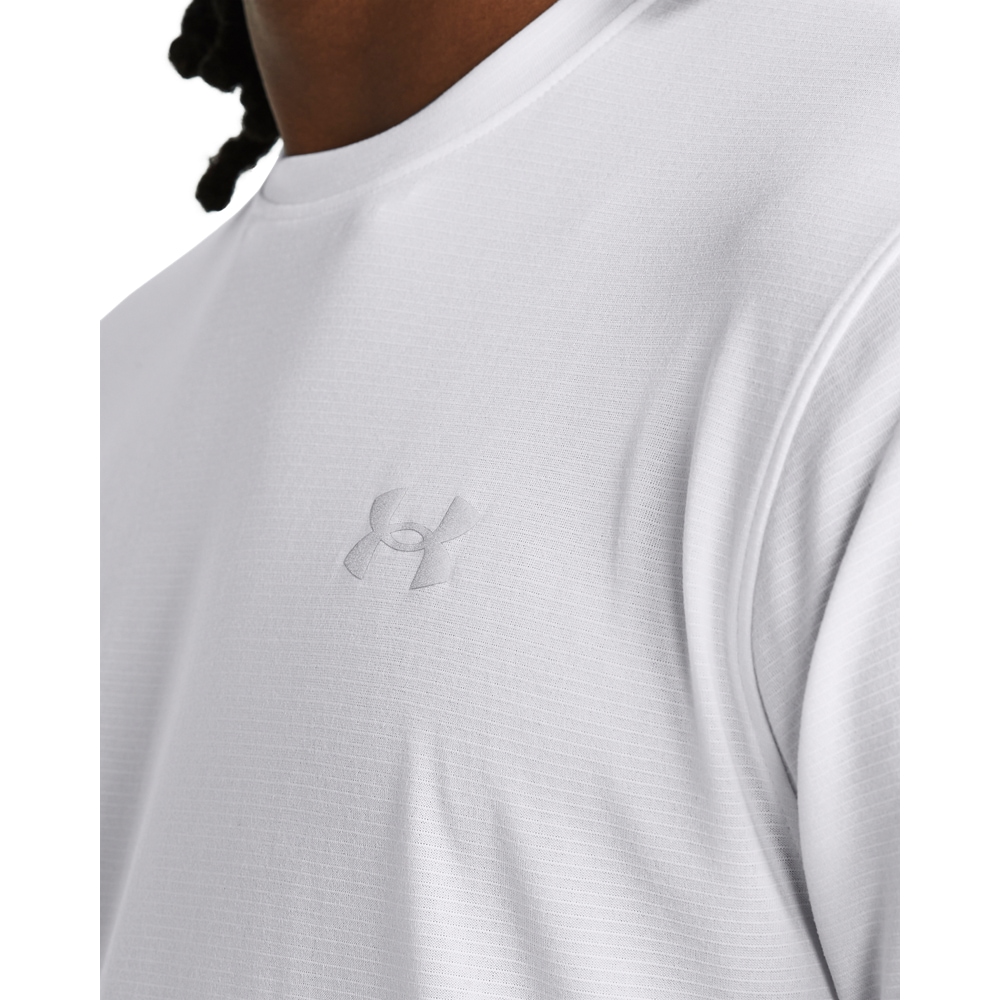 Under Armour® T-Shirt »UA LAUNCH SHORTSLEEVE«, (1 tlg.)