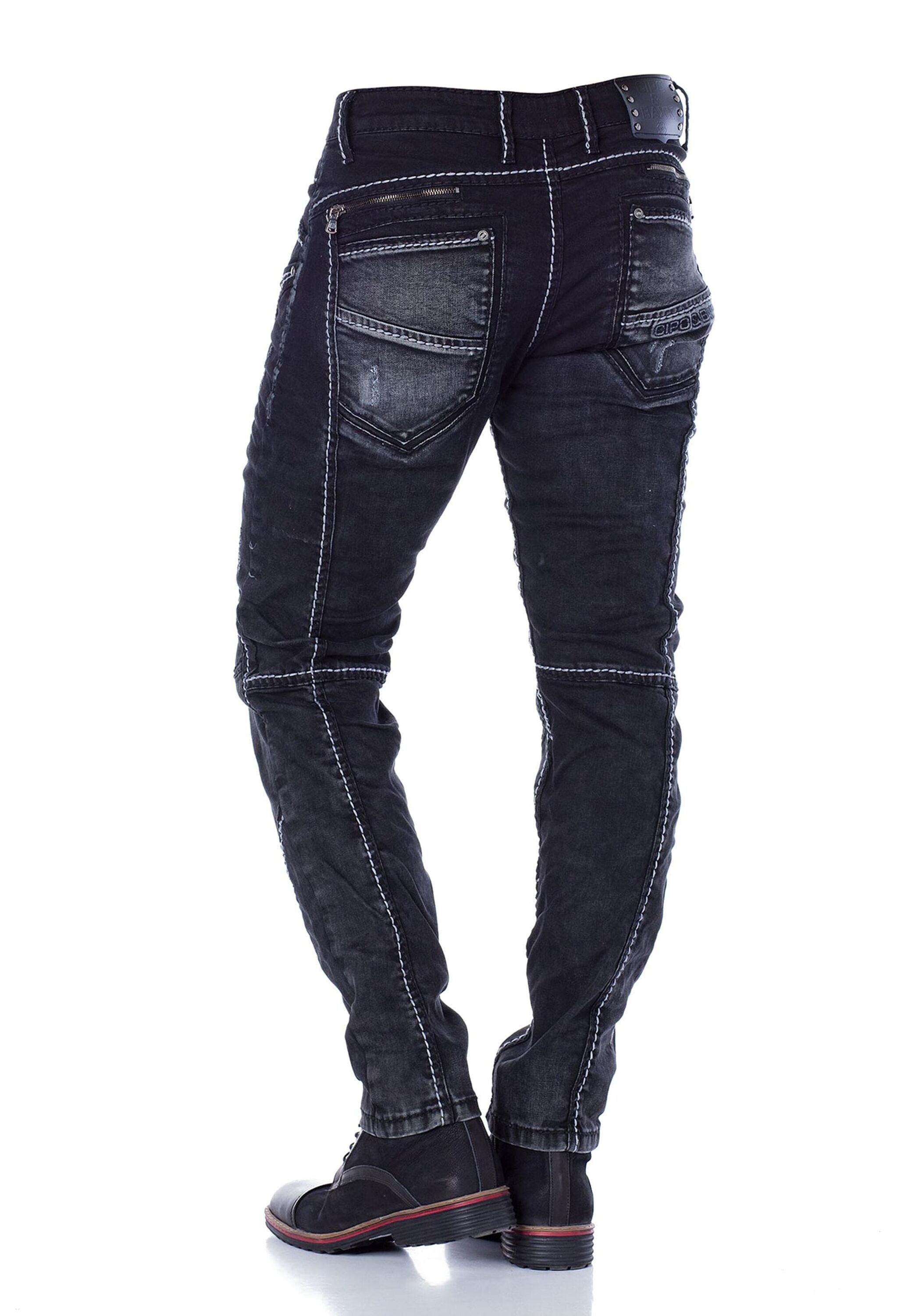 Cipo & Baxx 5-Pocket-Jeans »Jeans«, mit extravaganten Teilungsnähten, CD288