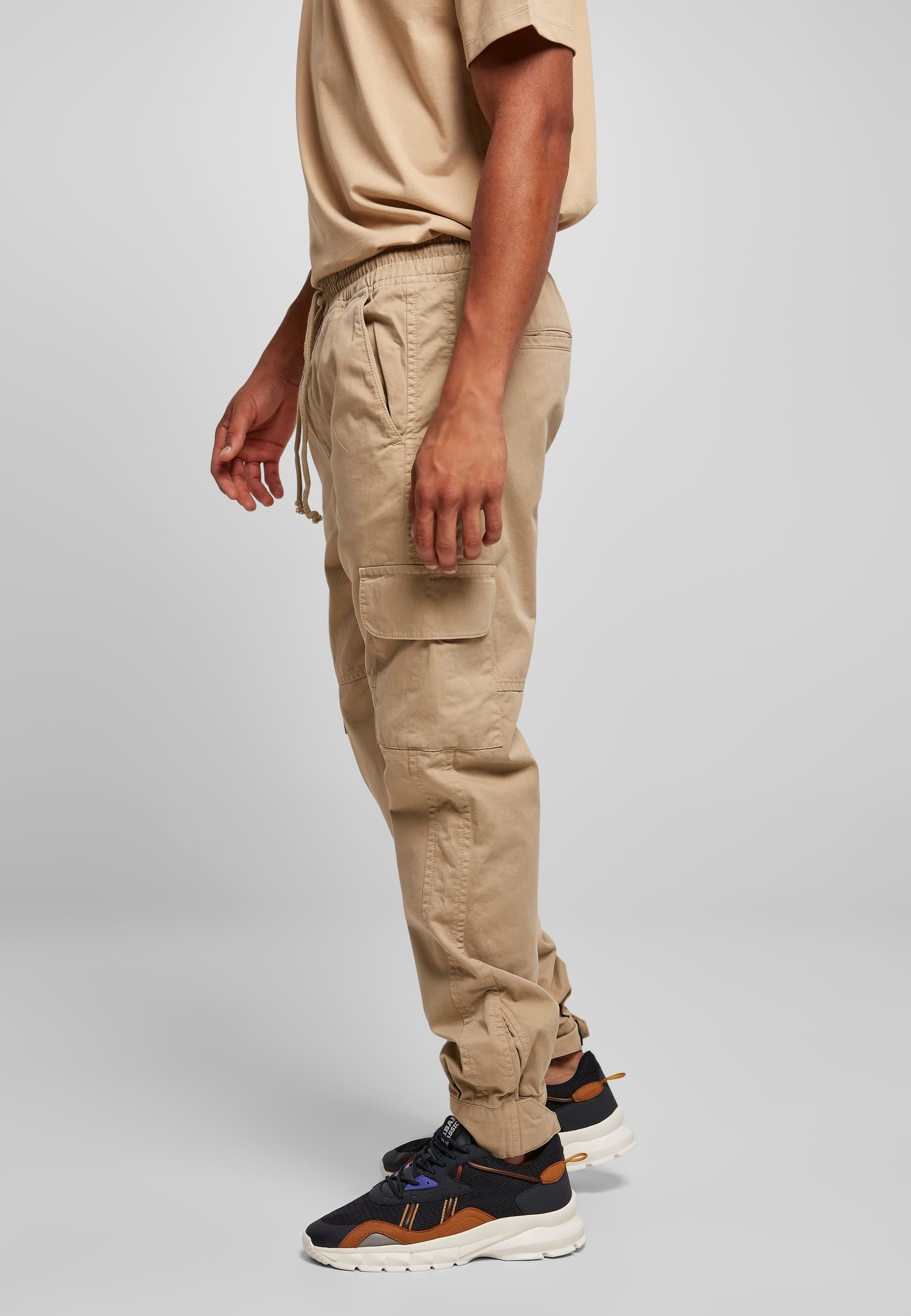 URBAN CLASSICS Cargohose »Urban Classics Herren Military Jogg Pants«, (1 tlg.)