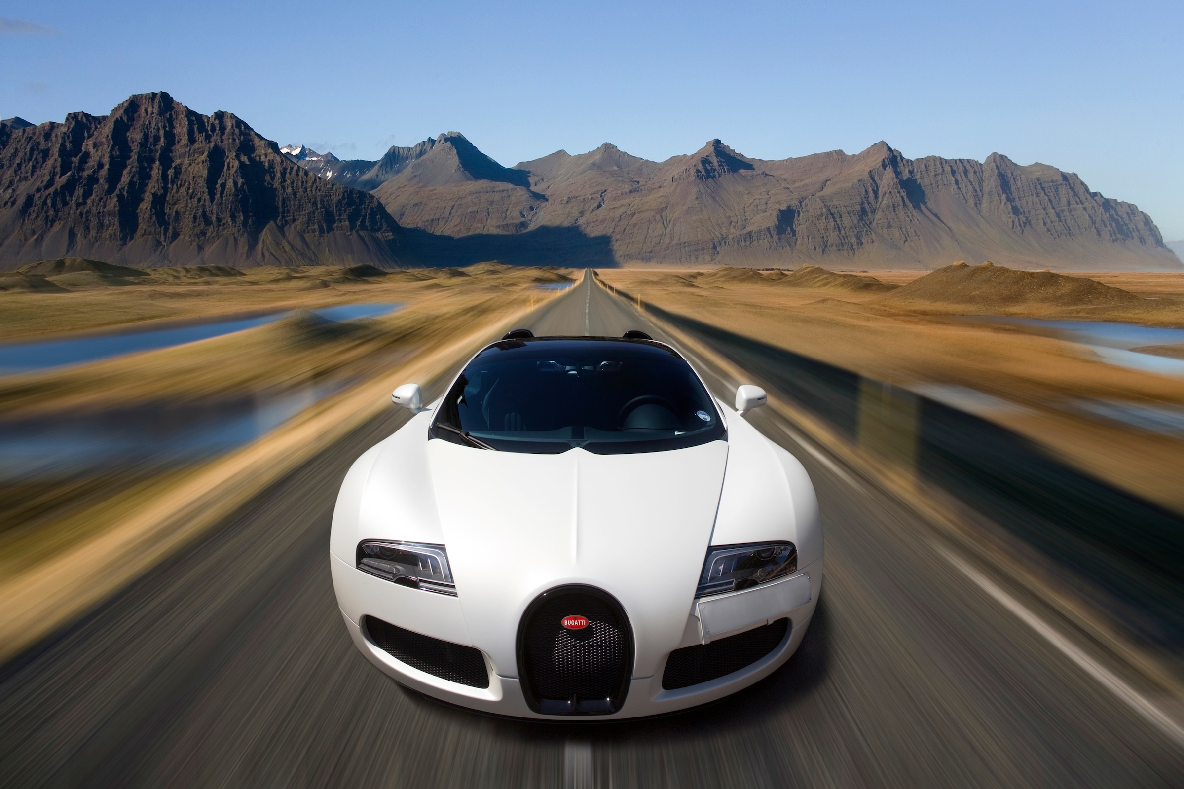 Papermoon Fototapete »SUPER CAR-BUGATTI AUTO RACING MOTOR GEBIRGE ISLAND«