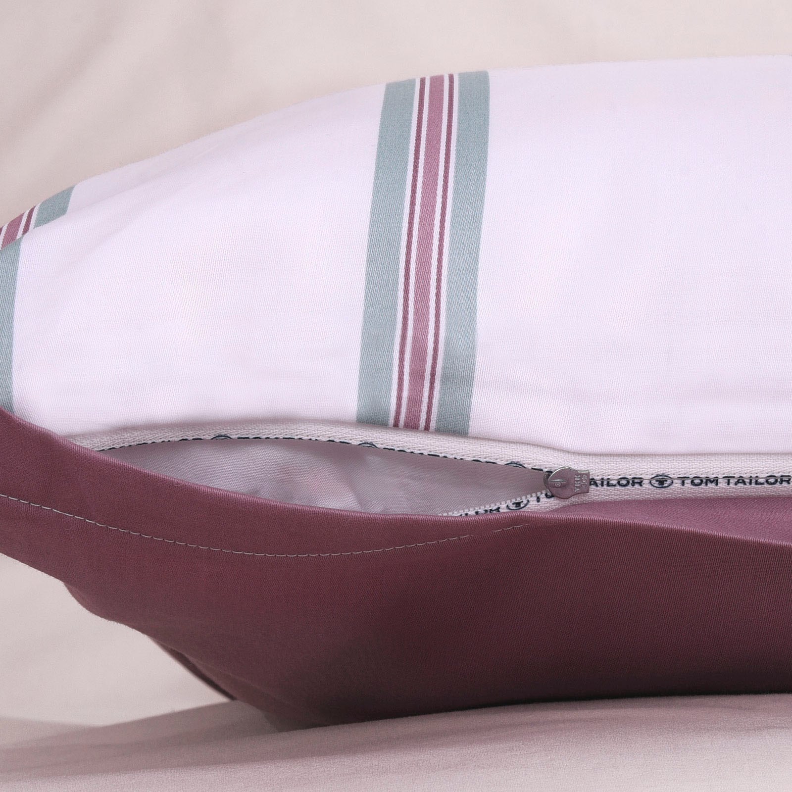 TOM TAILOR HOME Bettwäsche »CLASSIC SATIN STRIPES in Gr. 135x200cm oder 155x220cm«, new bedroom, farbige Paspel am Kissen