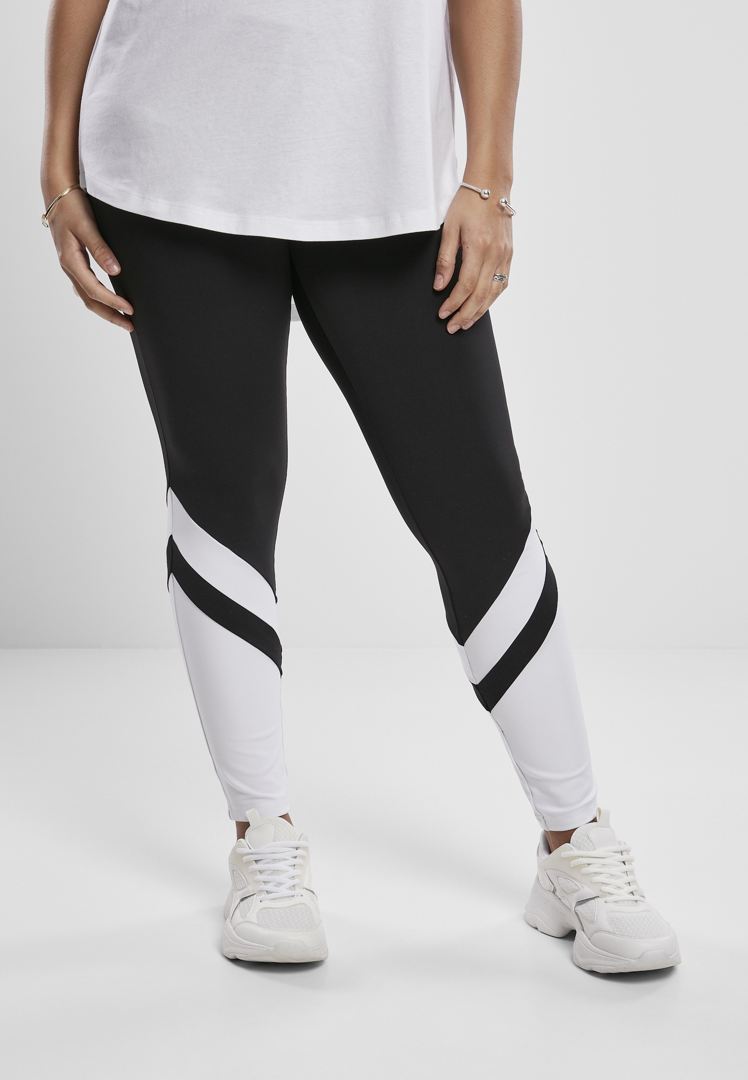 URBAN CLASSICS Leggings "Urban Classics Damen Ladies Arrow High Waist Leggings", (1 tlg.)