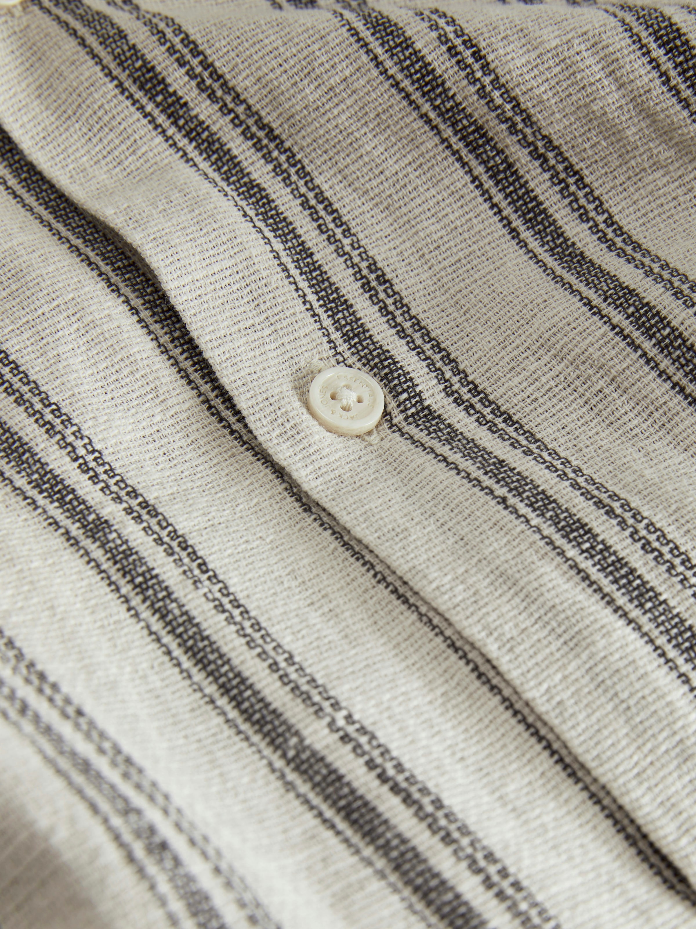 Jack & Jones Kurzarmhemd »JJEENZO STRIPE RESORT SHIRT SS SN«, mit Streifen Muster