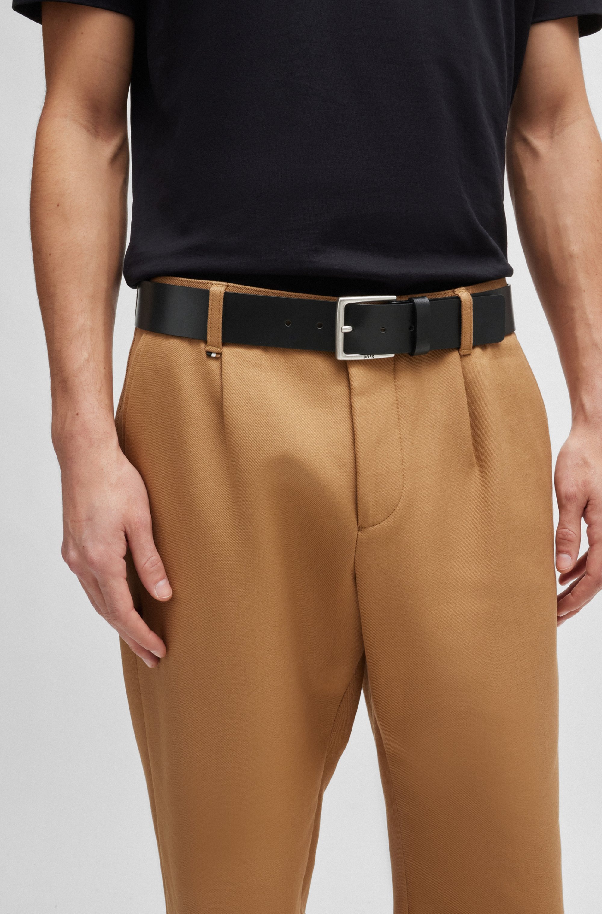 BOSS Ledergürtel "Rummi Sz40", aus italienischem Leder mit Metall-Details i günstig online kaufen