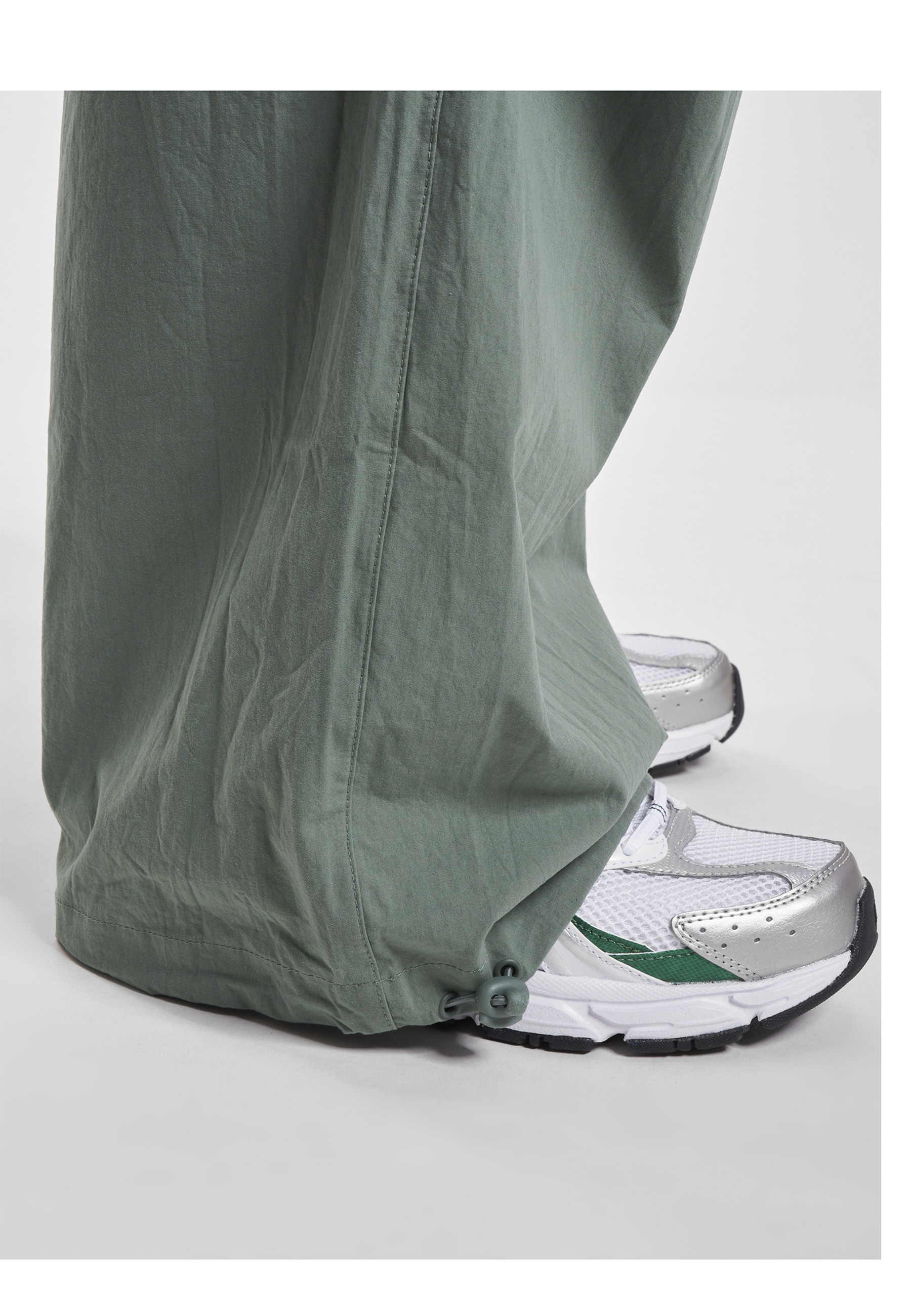 Karl Kani Stoffhose »Karl Kani Herren KM233-032-1 KK Small Signature Parachute Pants«