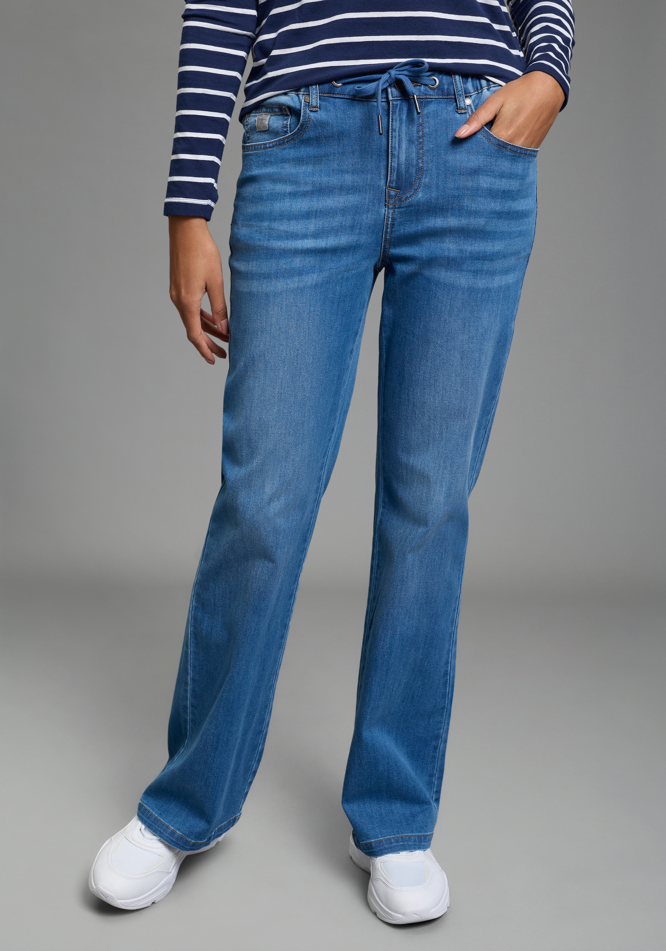 KangaROOS Weite Jeans weiter Bein, normale Passform, reguläre Leibhöhe günstig online kaufen