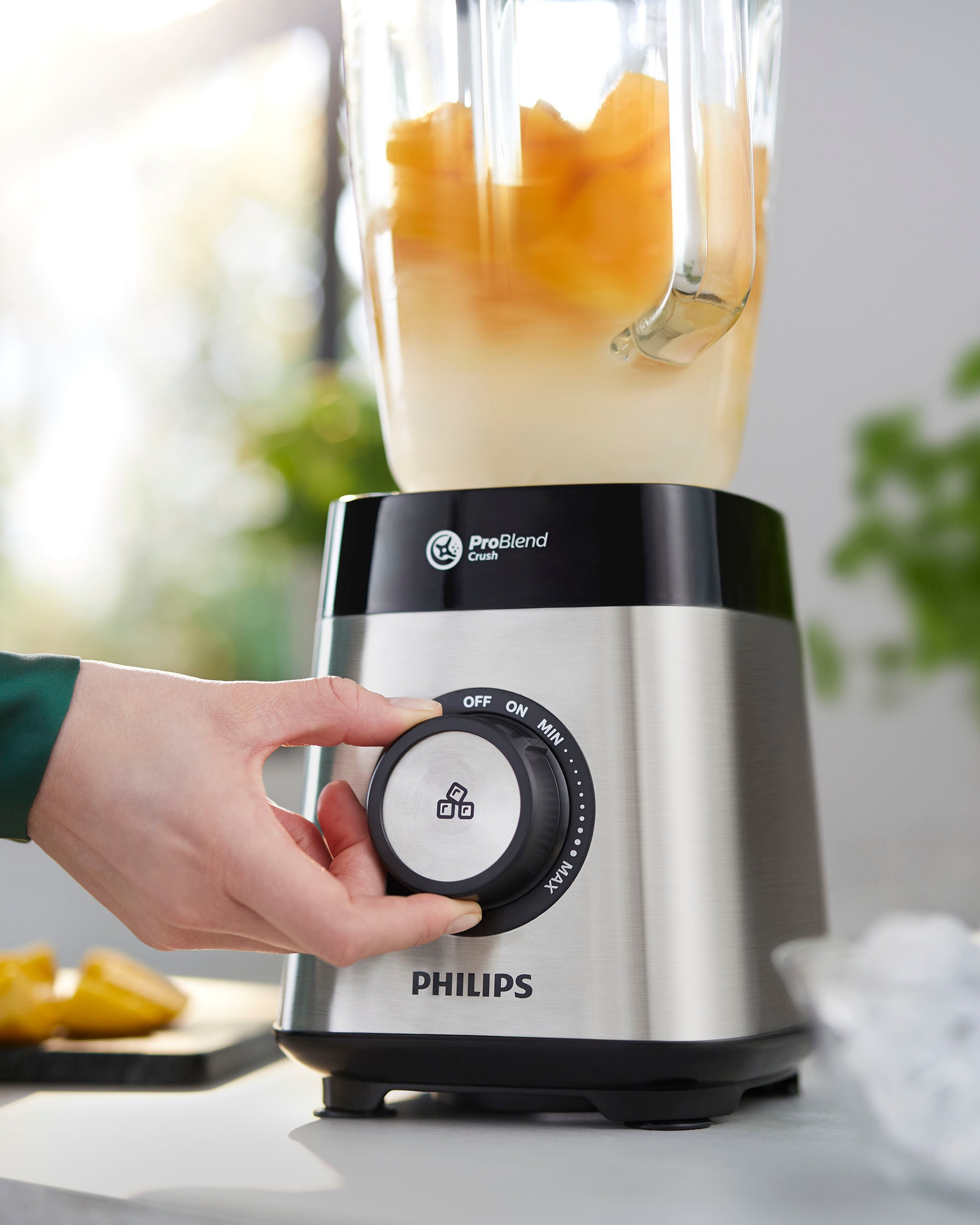 Philips Standmixer »HR3573/90 5000 Series, mit ProBlend Crush-Technologie,«, 1000 W, 2L-Glasbehälter, variablen Geschwindigkeiten + Pulsfunktion; Metallic