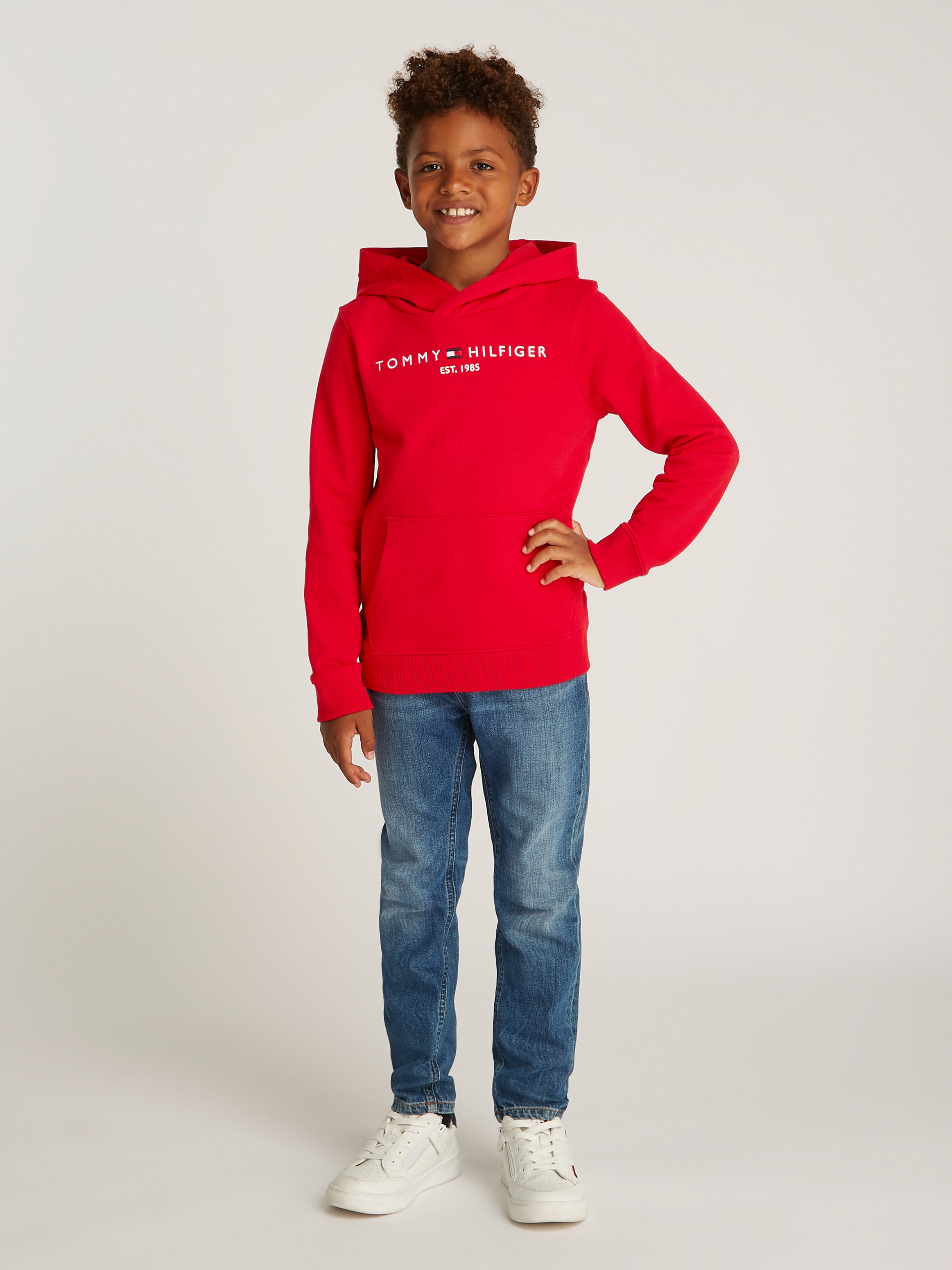 Tommy Hilfiger Kapuzensweatshirt »U ESSENTIAL HOODIE«, mit Logo-Stickerei und Schriftzug
